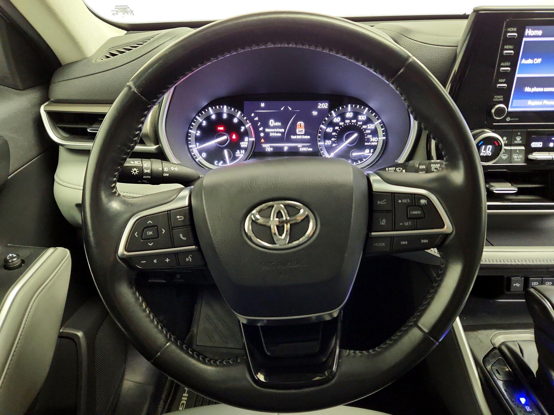 Thumbnail: 2021 Toyota Highlander - 10
