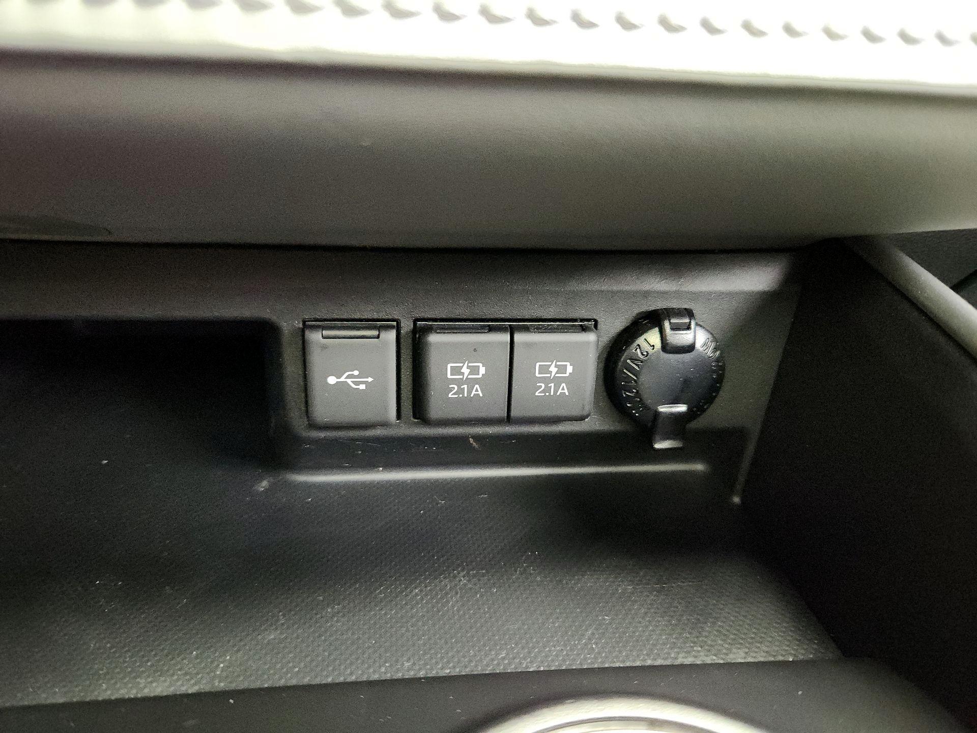 Thumbnail: 2021 Toyota Highlander - 19