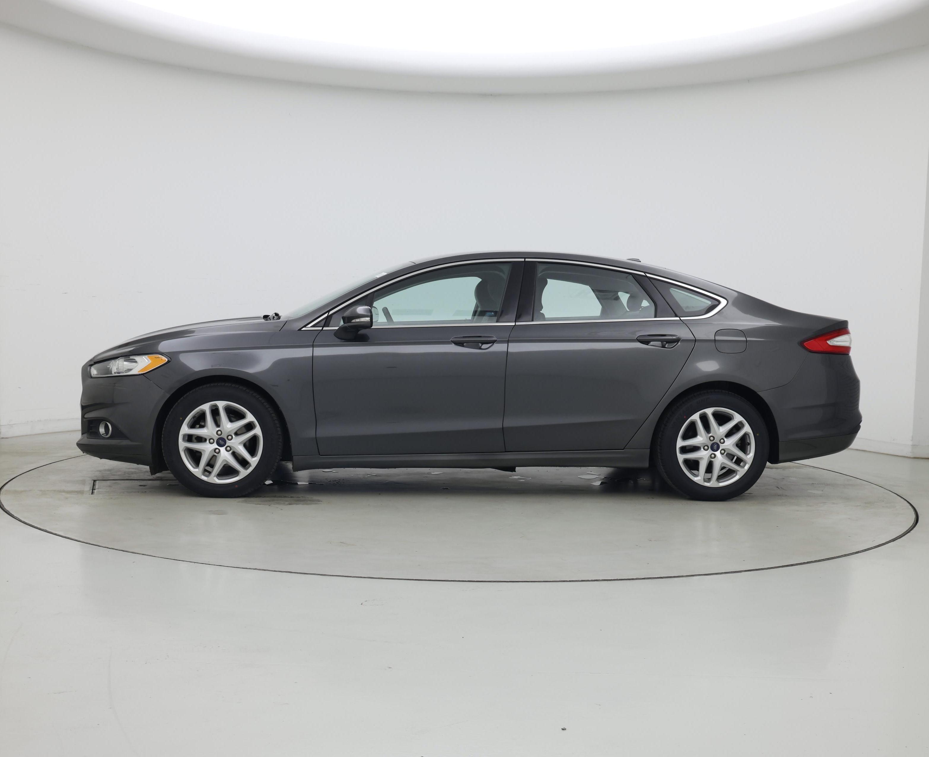 Thumbnail: 2016 Ford Fusion - 3
