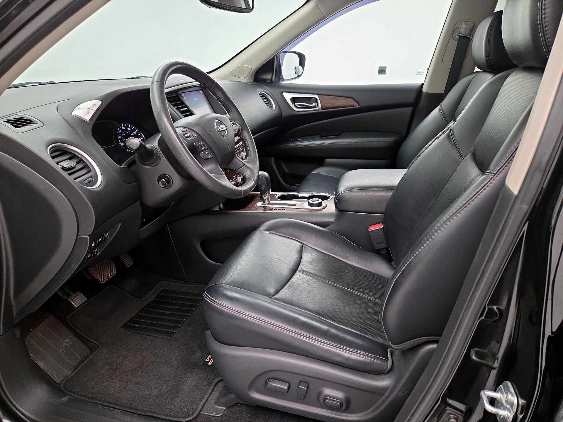Thumbnail: 2017 Nissan Pathfinder - 11