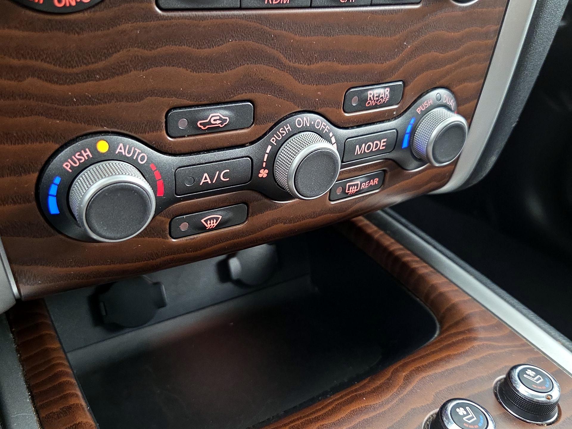 Thumbnail: 2017 Nissan Pathfinder - 17