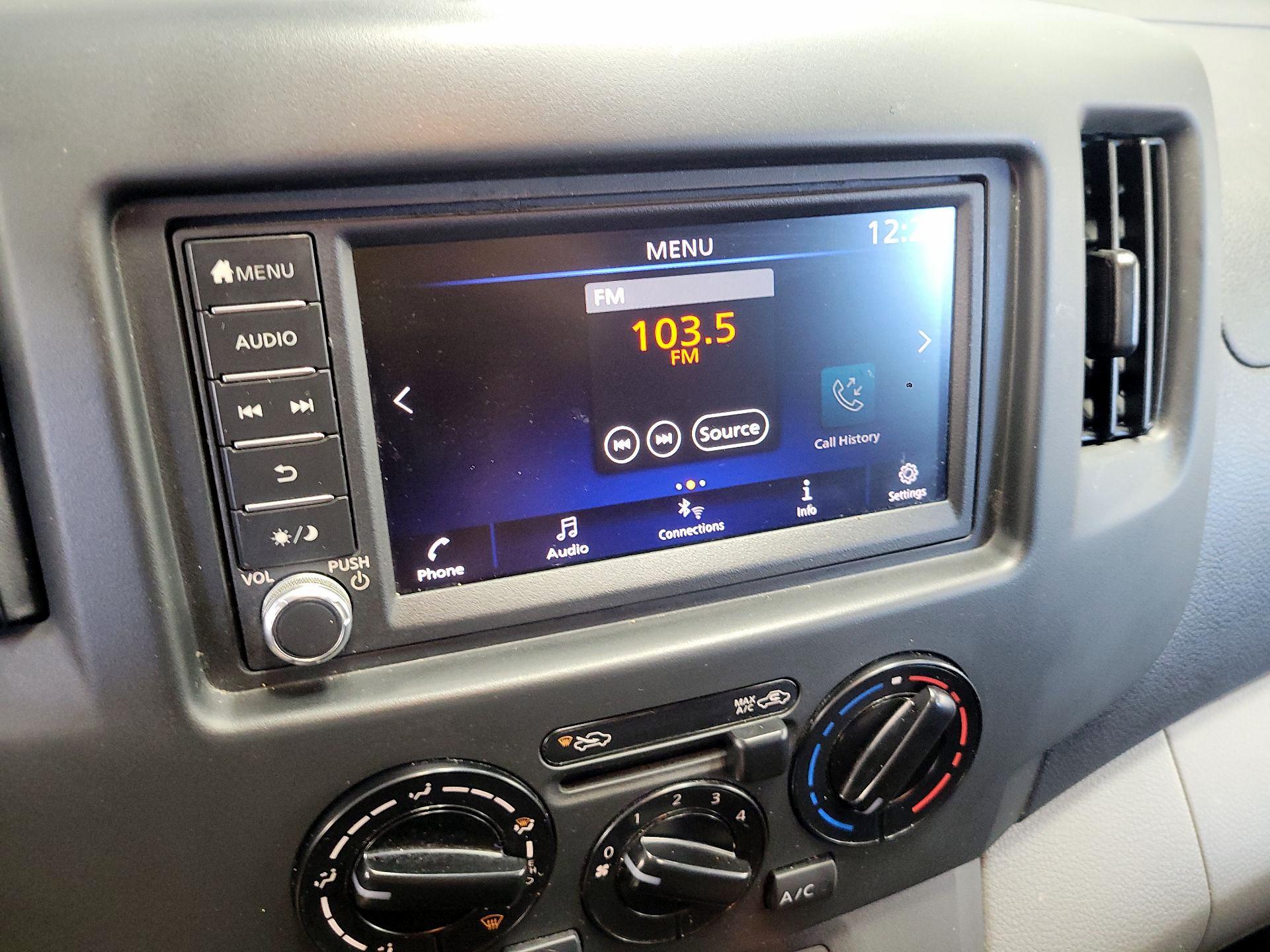 Thumbnail: 2020 Nissan NV200 - 15