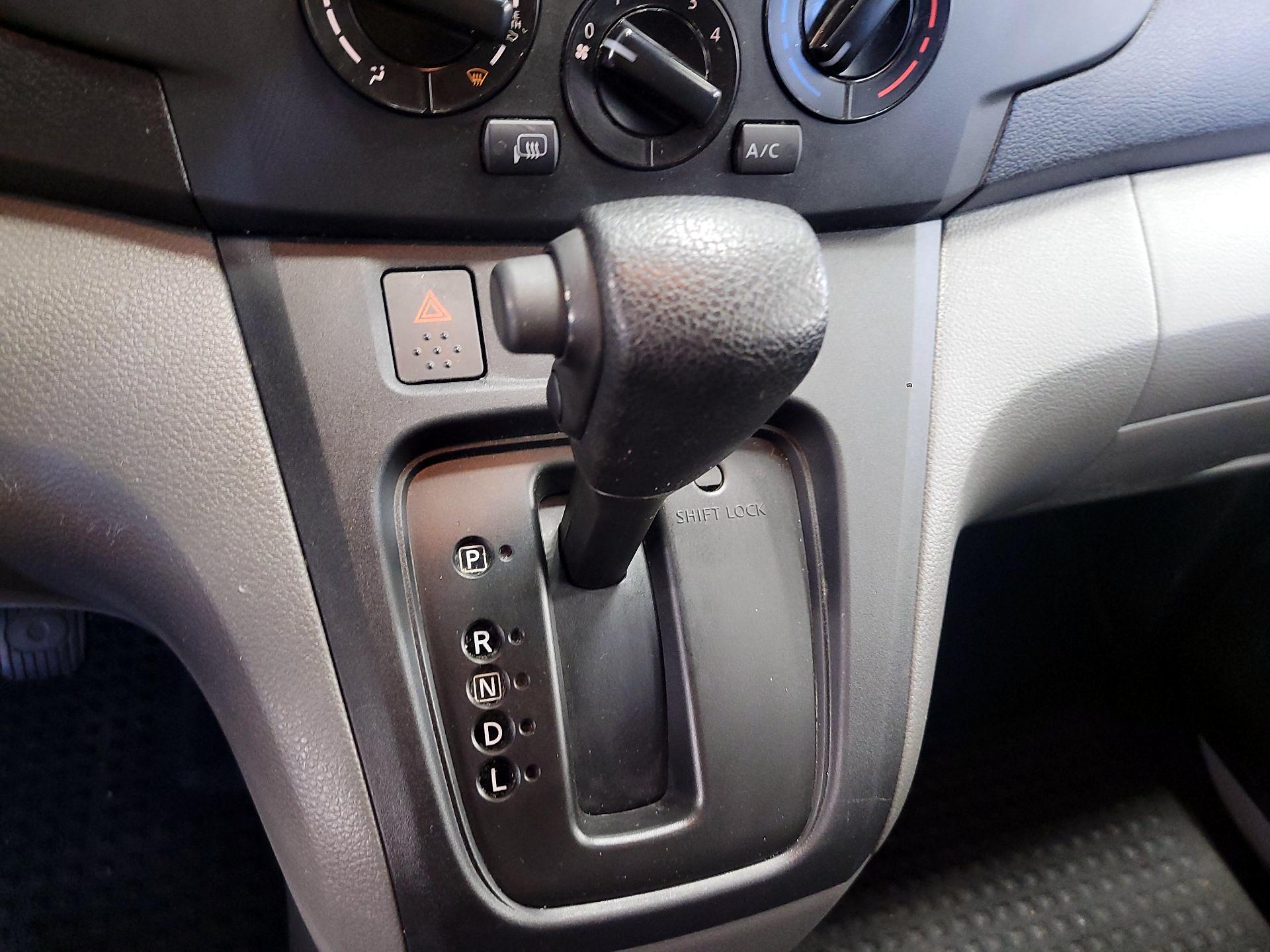 Thumbnail: 2020 Nissan NV200 - 17
