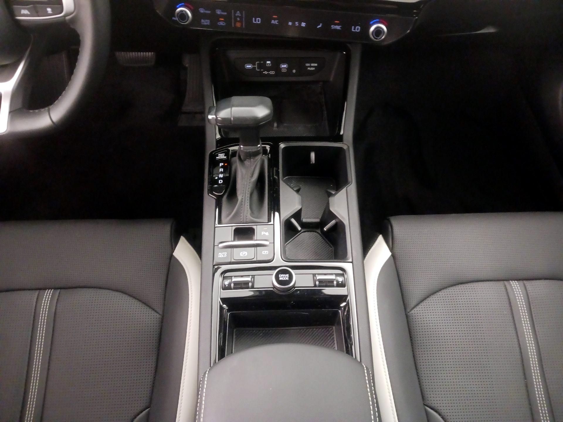 Thumbnail: 2025 Kia K5 - 18