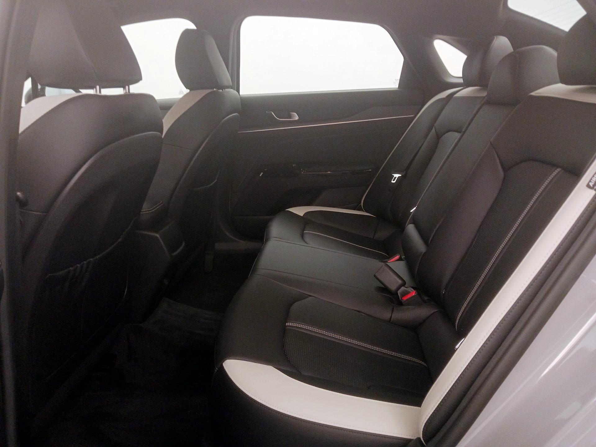 Thumbnail: 2025 Kia K5 - 20