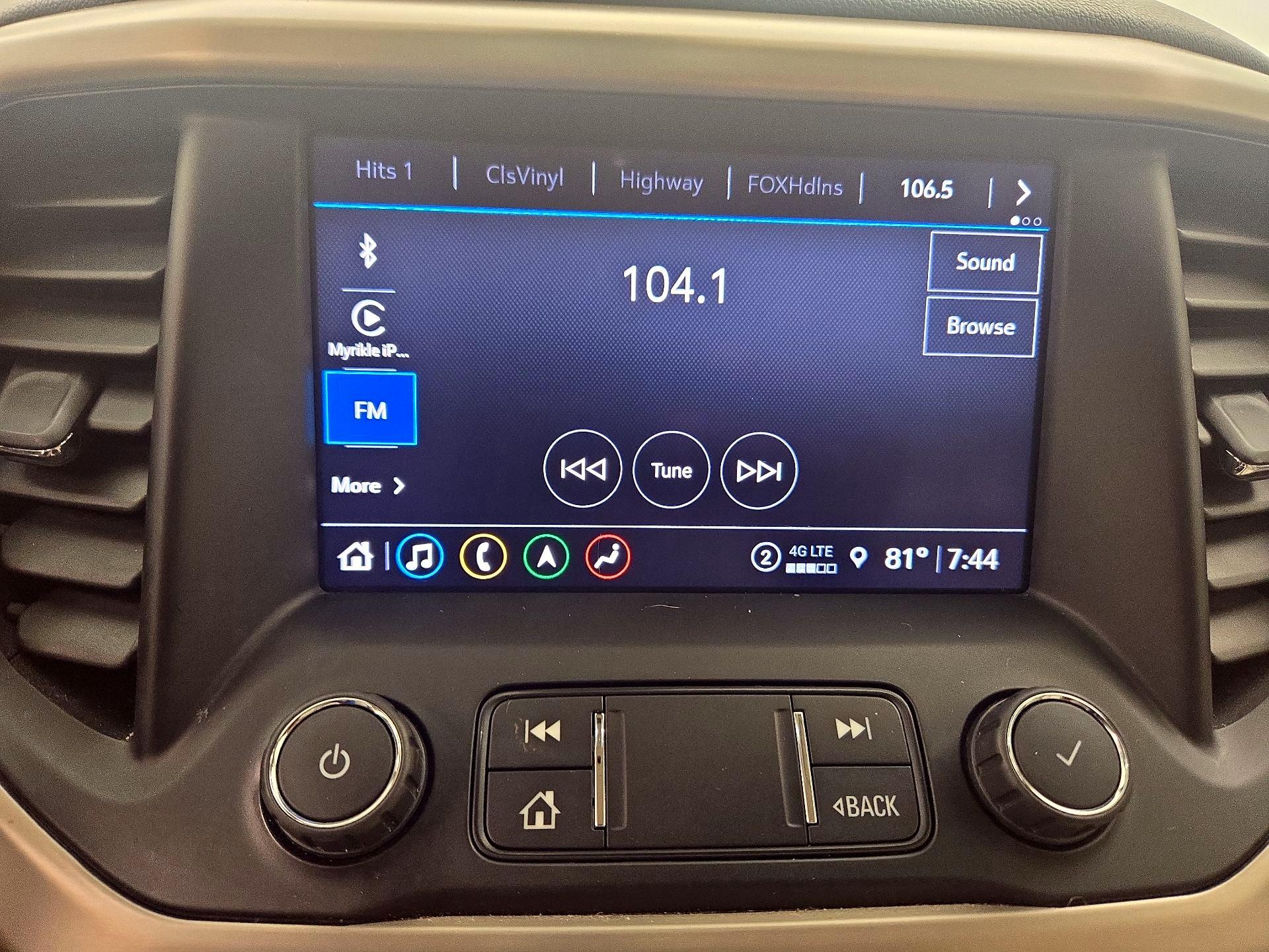 Thumbnail: 2022 GMC Acadia - 16