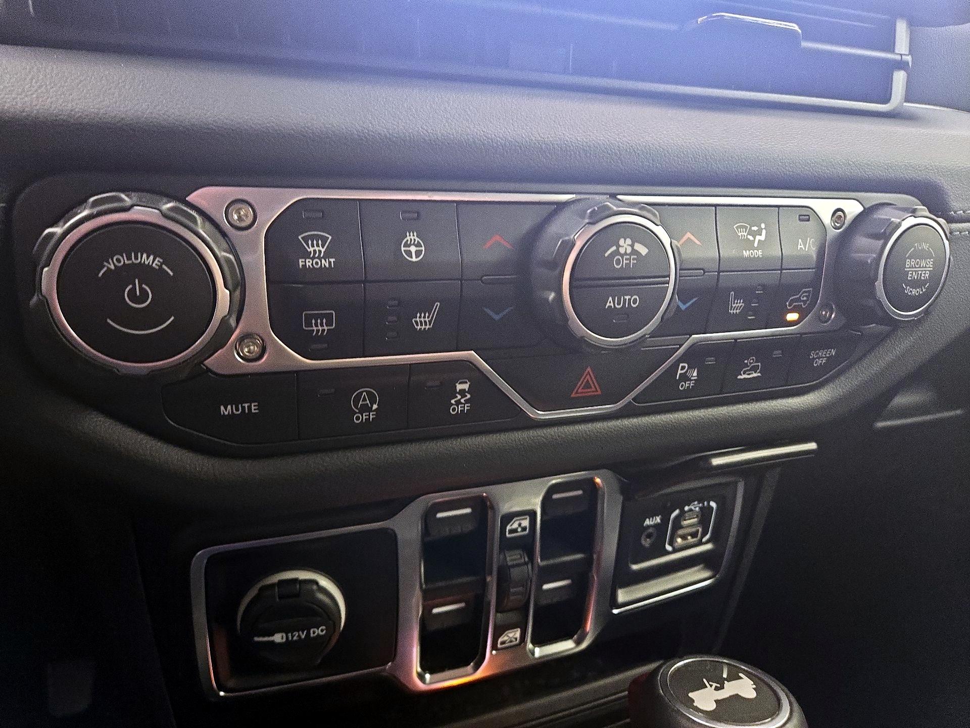 Thumbnail: 2024 Jeep Wrangler - 17