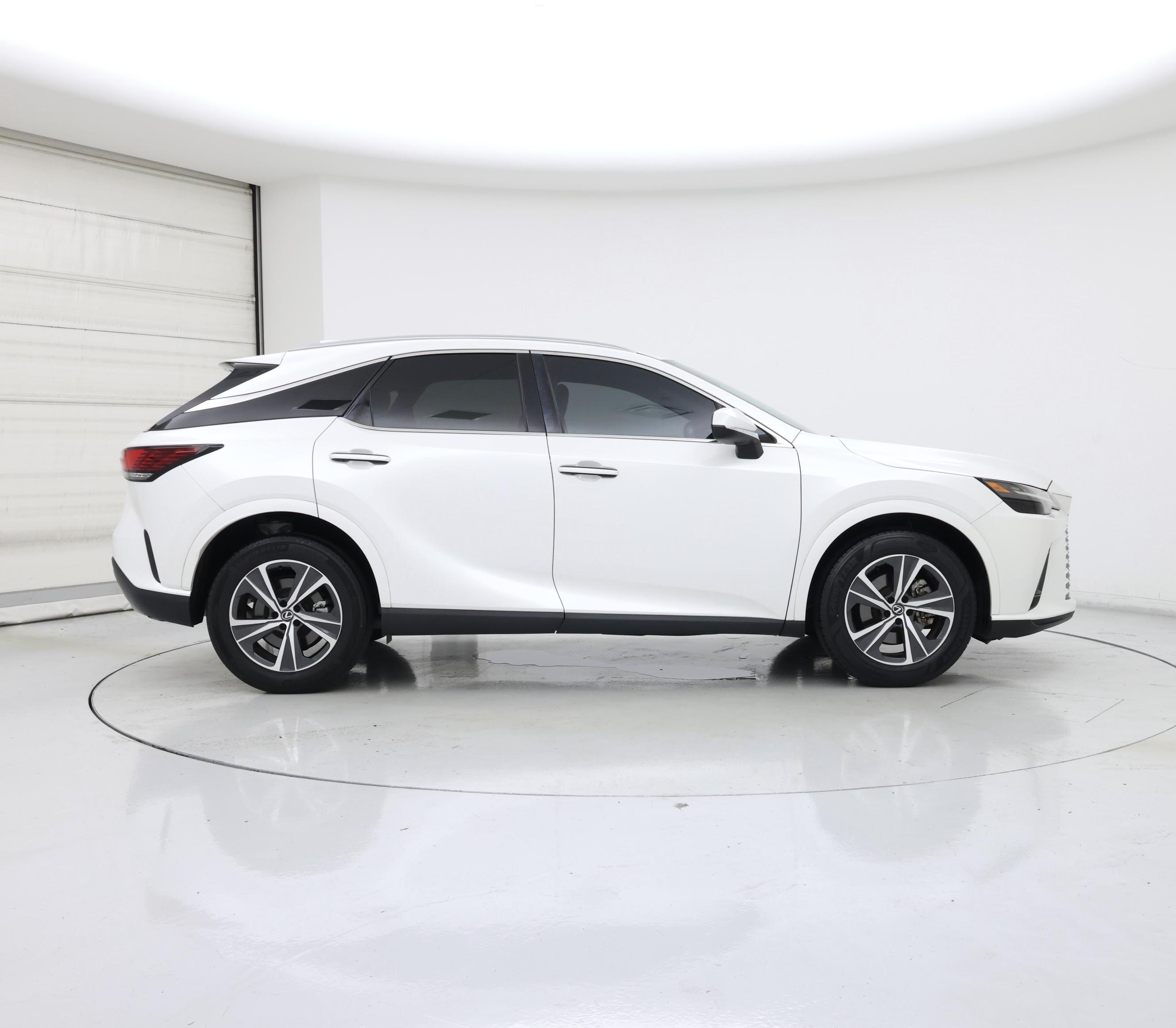 Thumbnail: 2023 Lexus RX - 7