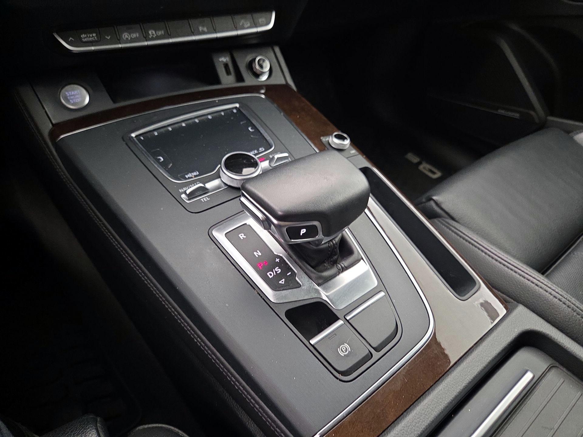 Thumbnail: 2019 Audi Q5 - 17