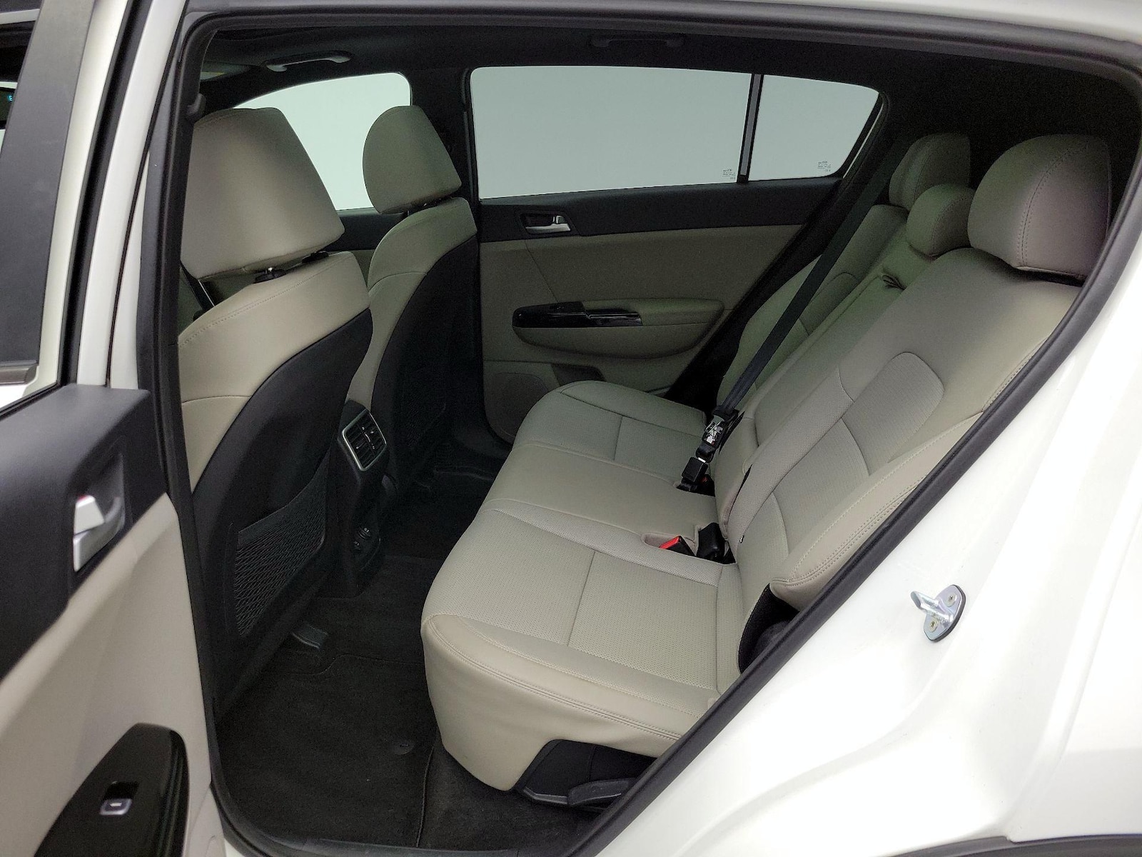 2021 Kia Sportage S - Photo 21