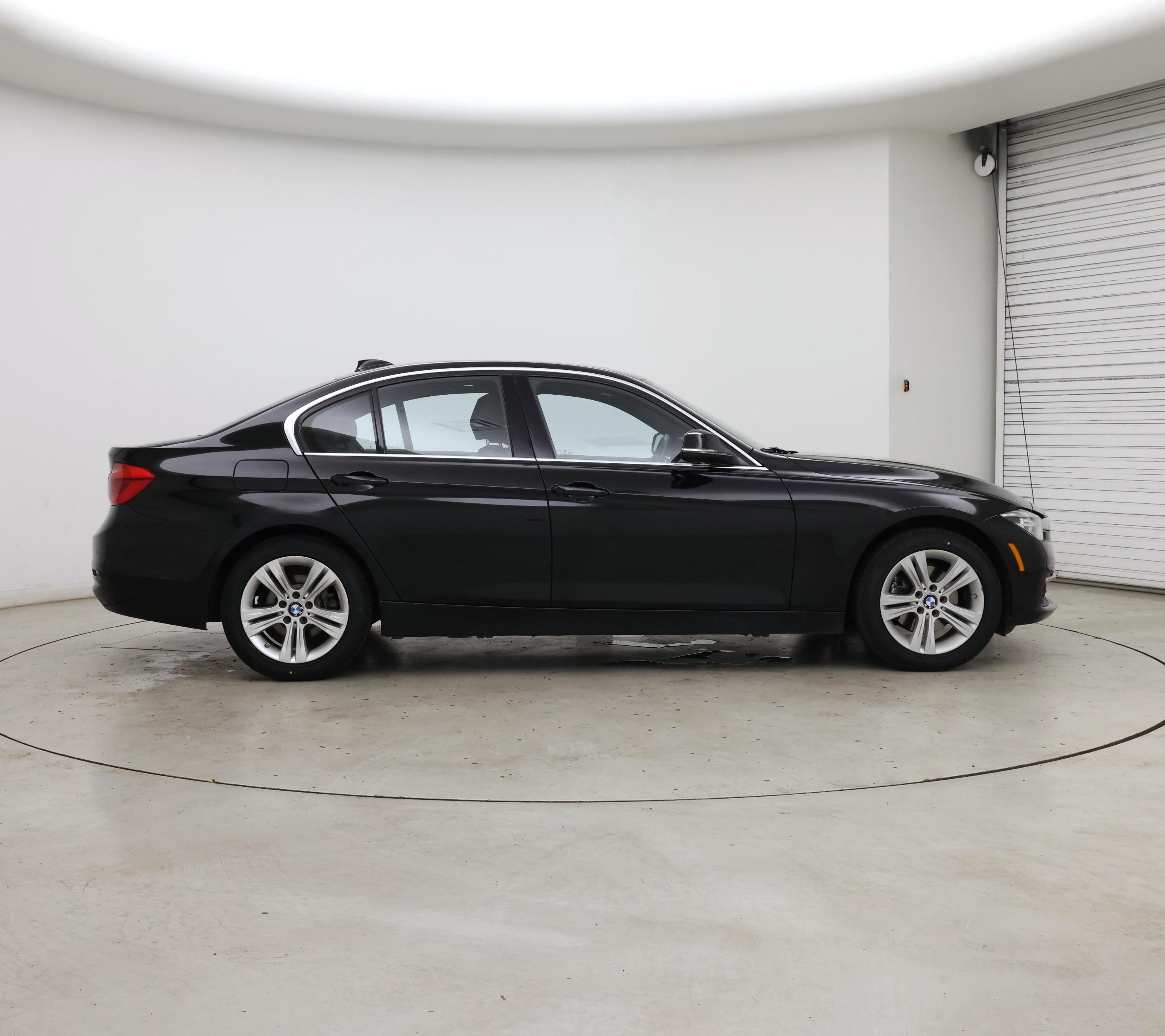 Thumbnail: 2018 BMW 3 Series - 7