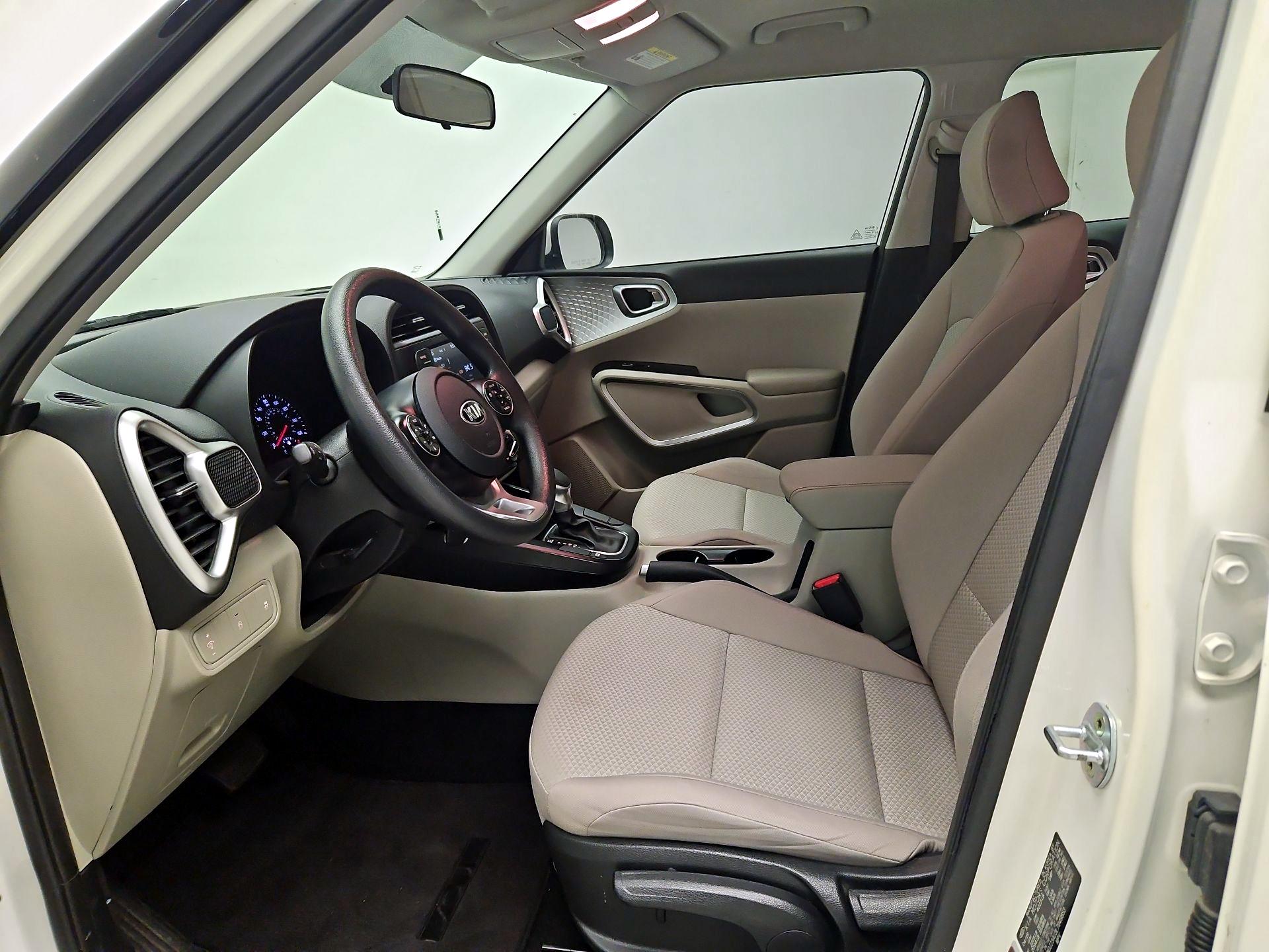 Thumbnail: 2020 Kia Soul - 11