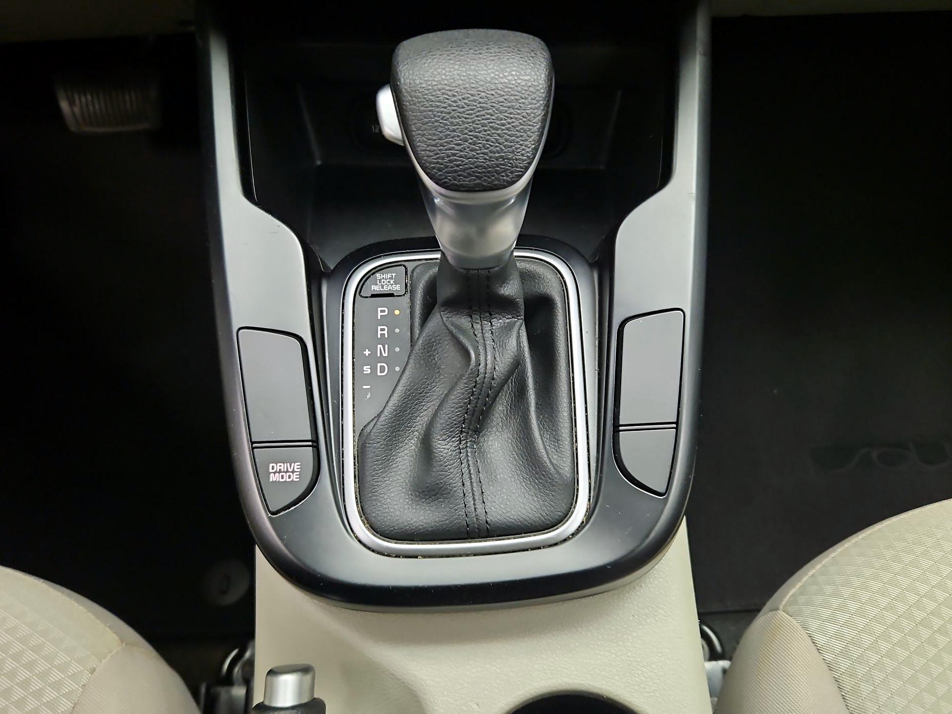 Thumbnail: 2020 Kia Soul - 17
