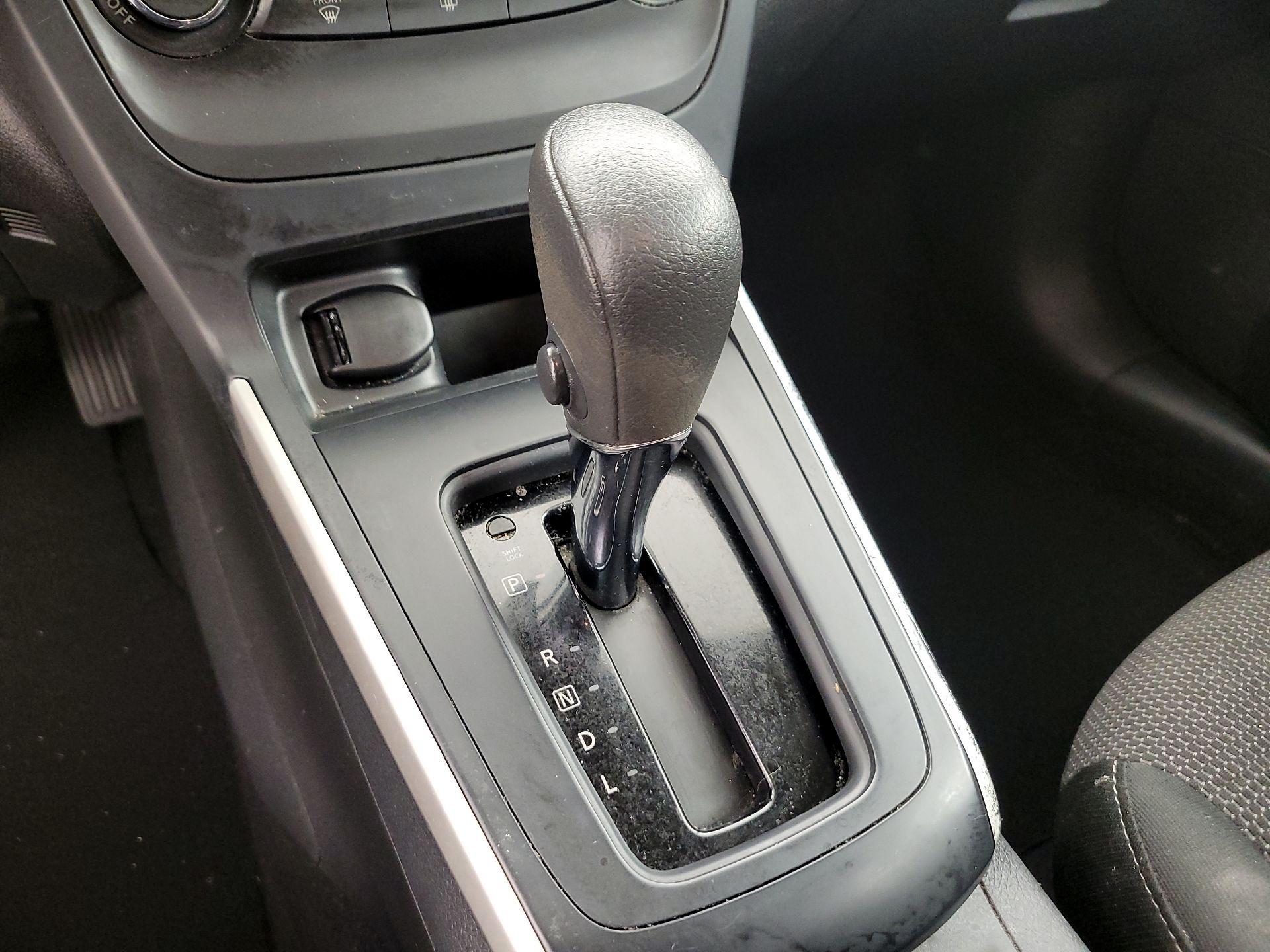 Thumbnail: 2019 Nissan Sentra - 17
