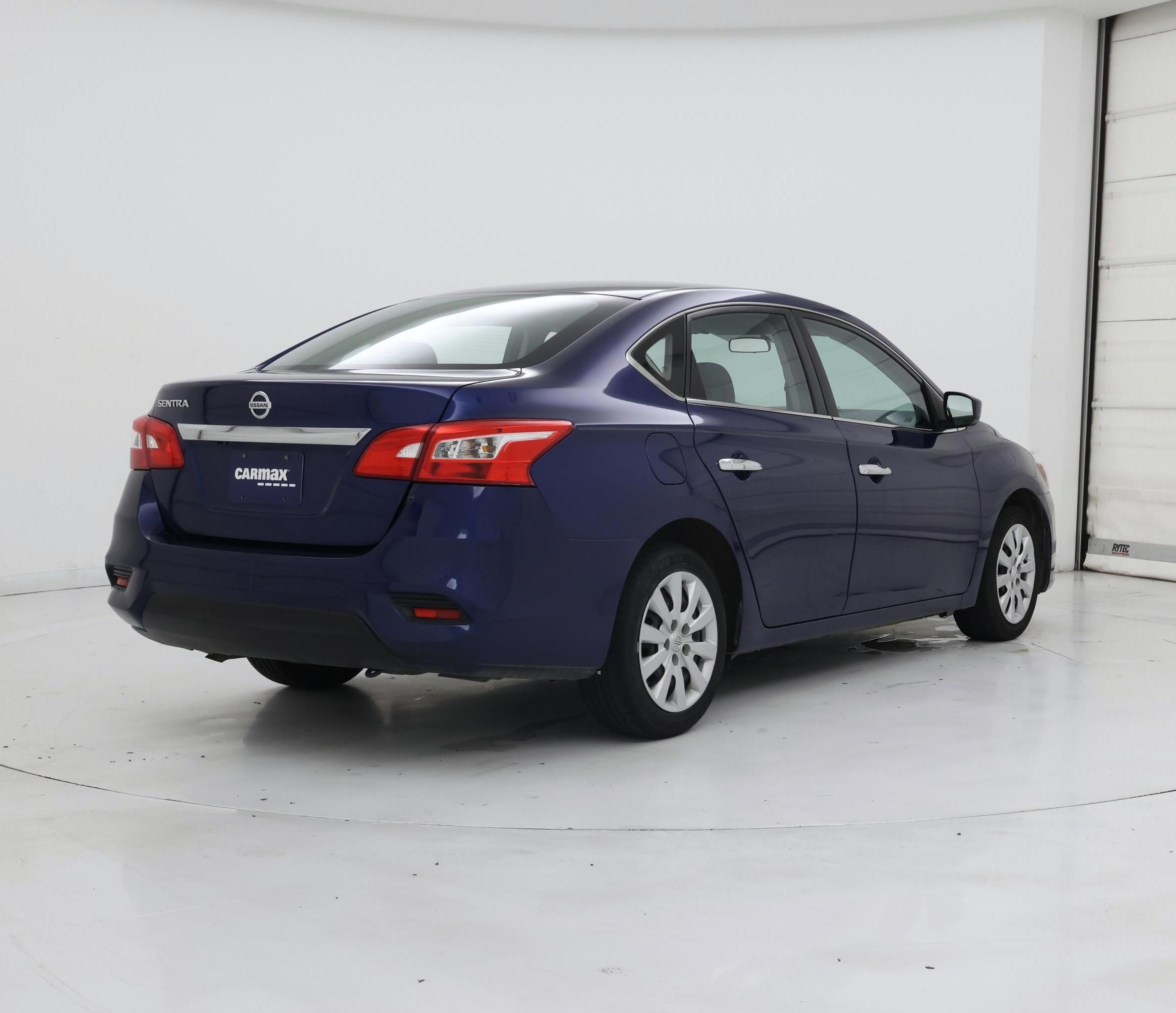 Thumbnail: 2019 Nissan Sentra - 8