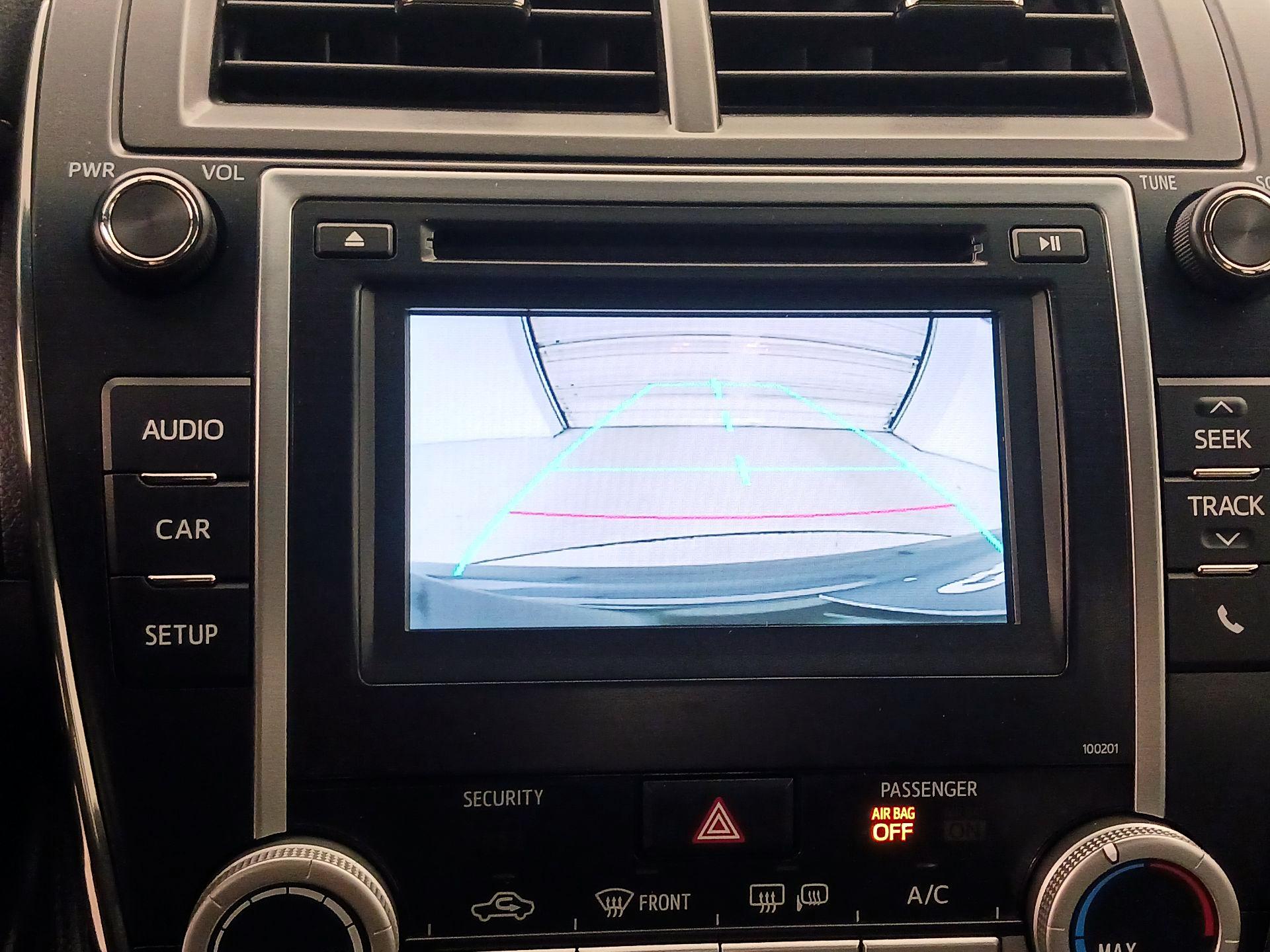 Thumbnail: 2014 Toyota Camry - 14
