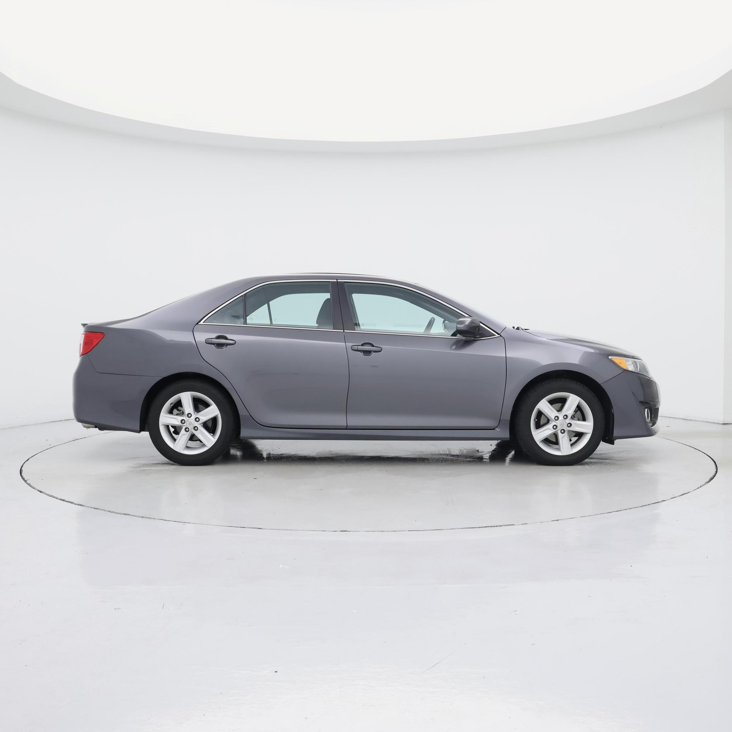 Thumbnail: 2014 Toyota Camry - 7