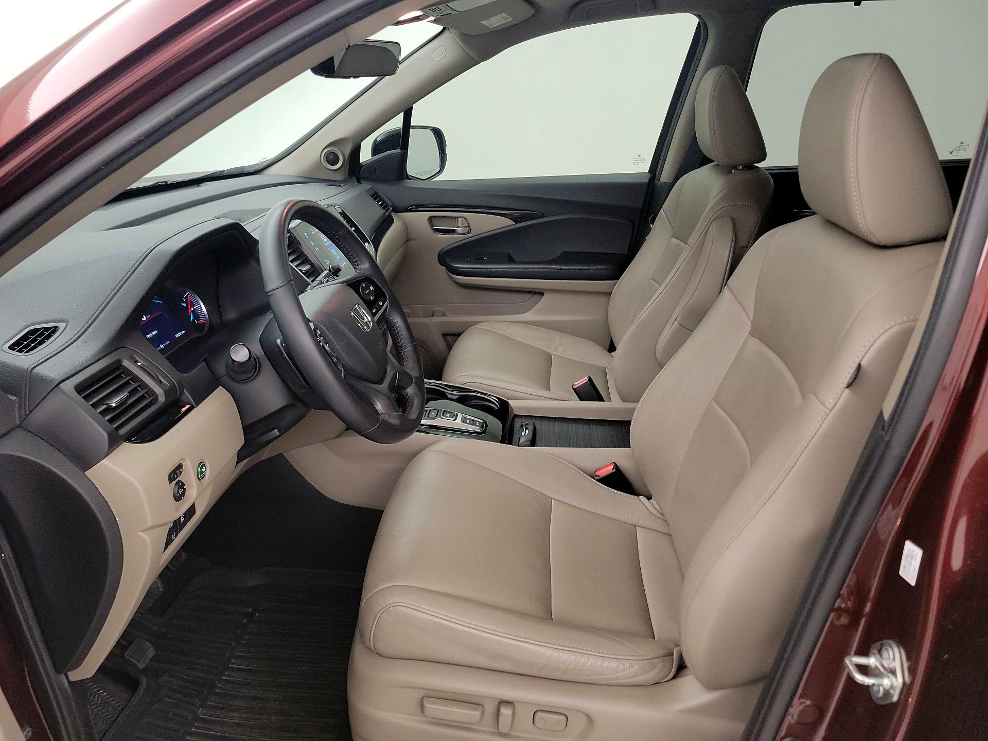 Thumbnail: 2019 Honda Pilot - 11
