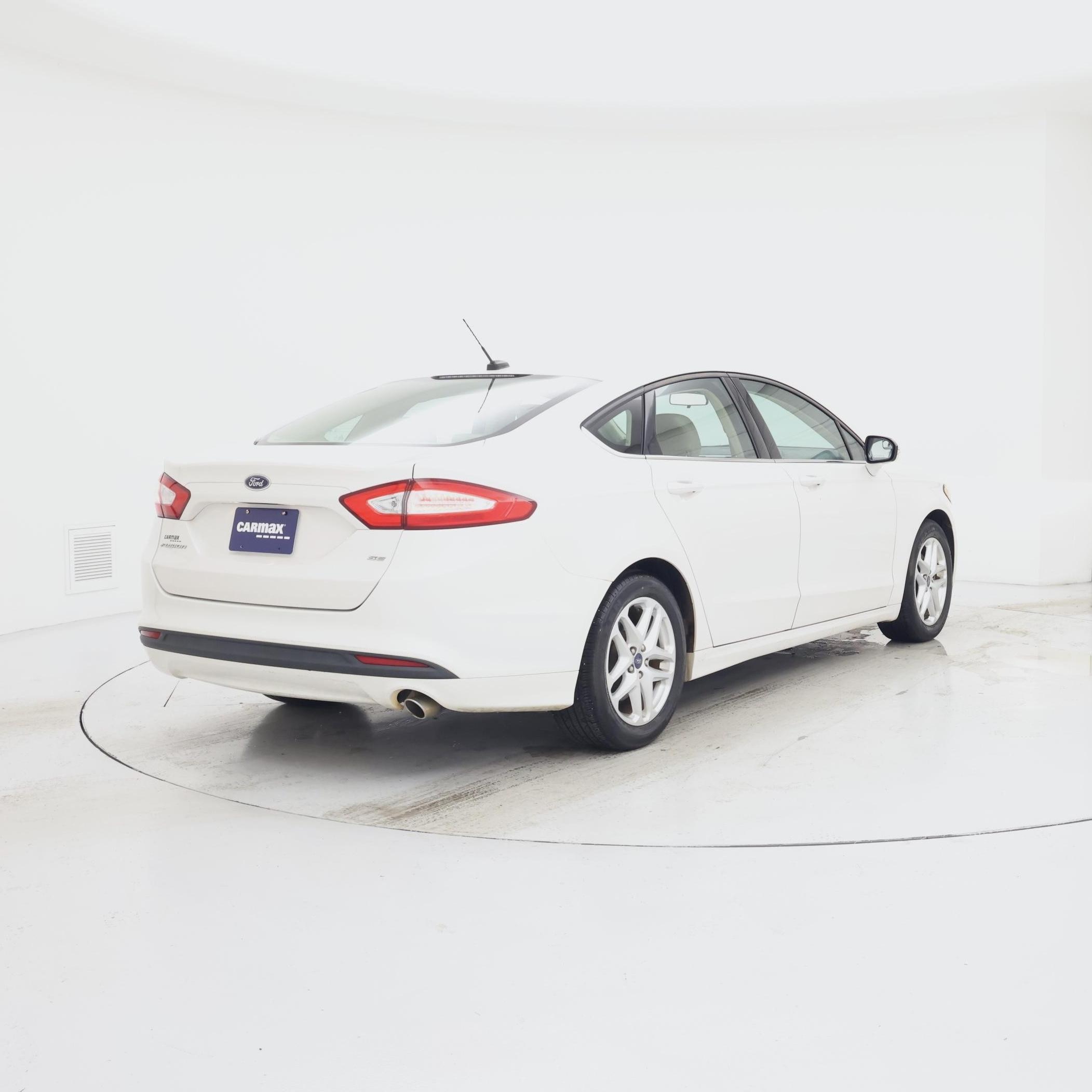 Thumbnail: 2014 Ford Fusion - 8