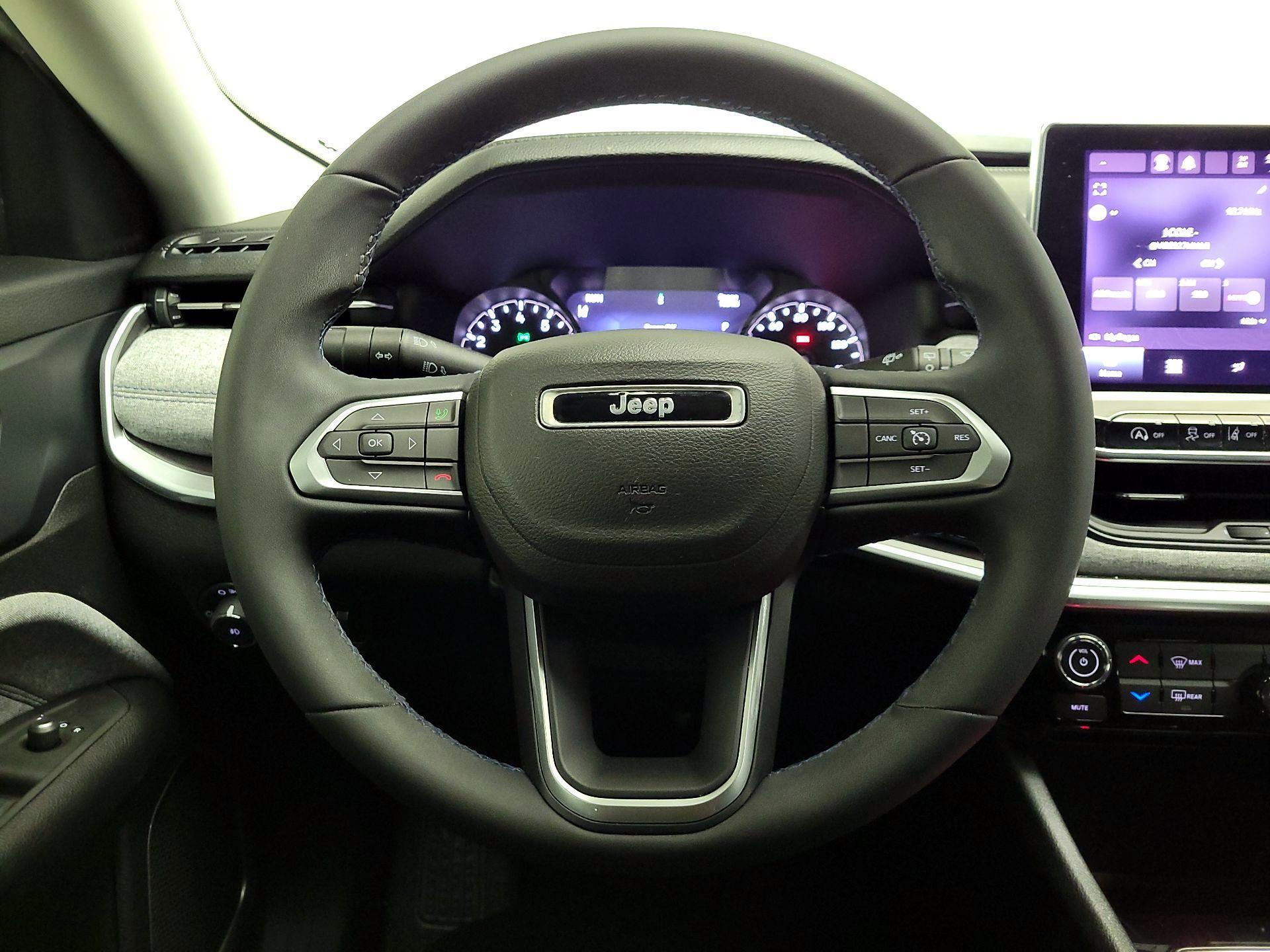 Thumbnail: 2022 Jeep Compass - 10