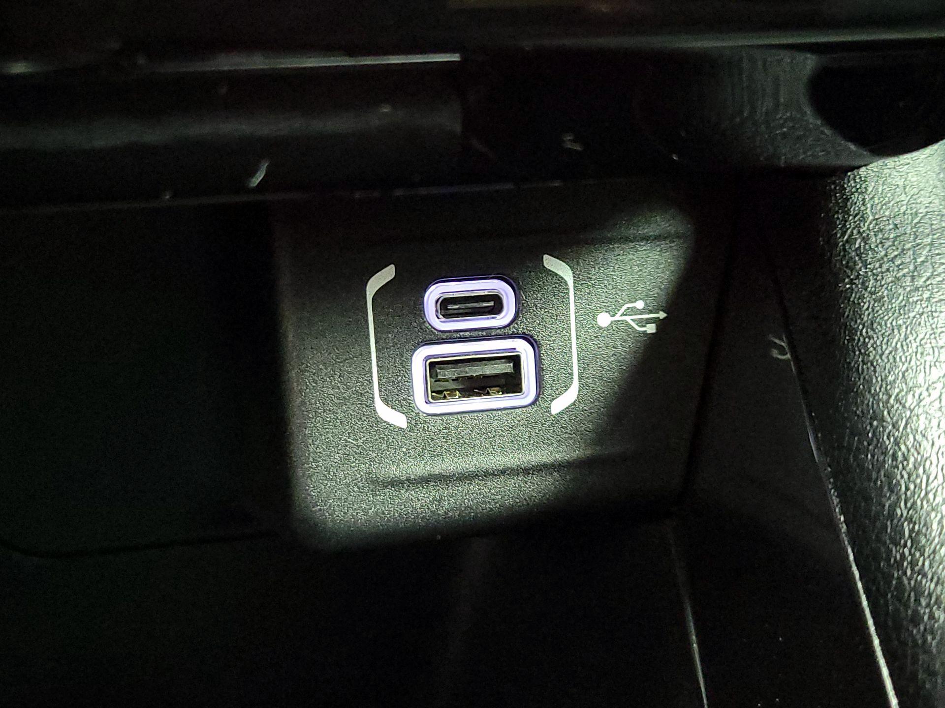 Thumbnail: 2022 Jeep Compass - 18