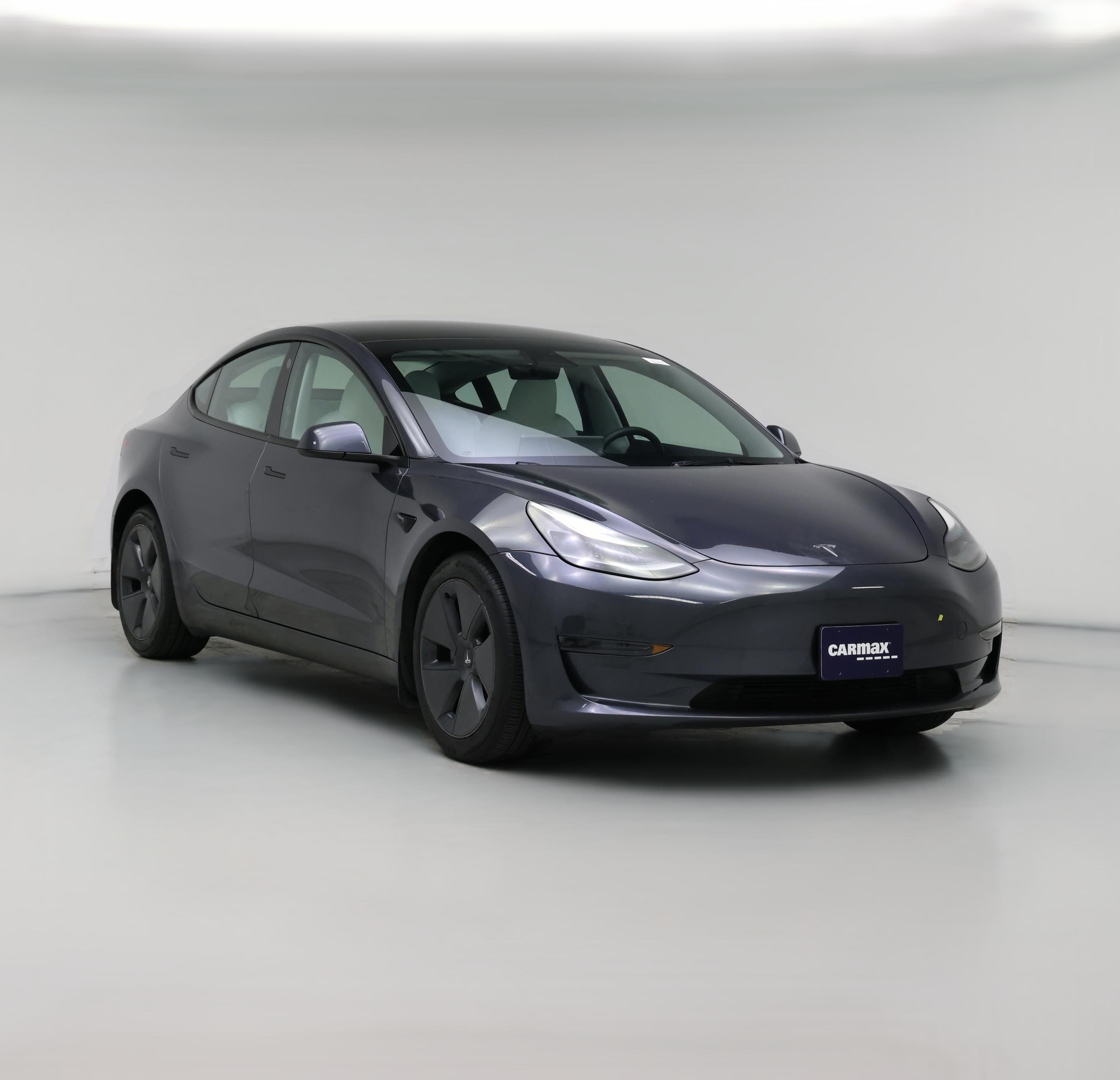 Thumbnail: 2023 Tesla Model 3 - 1