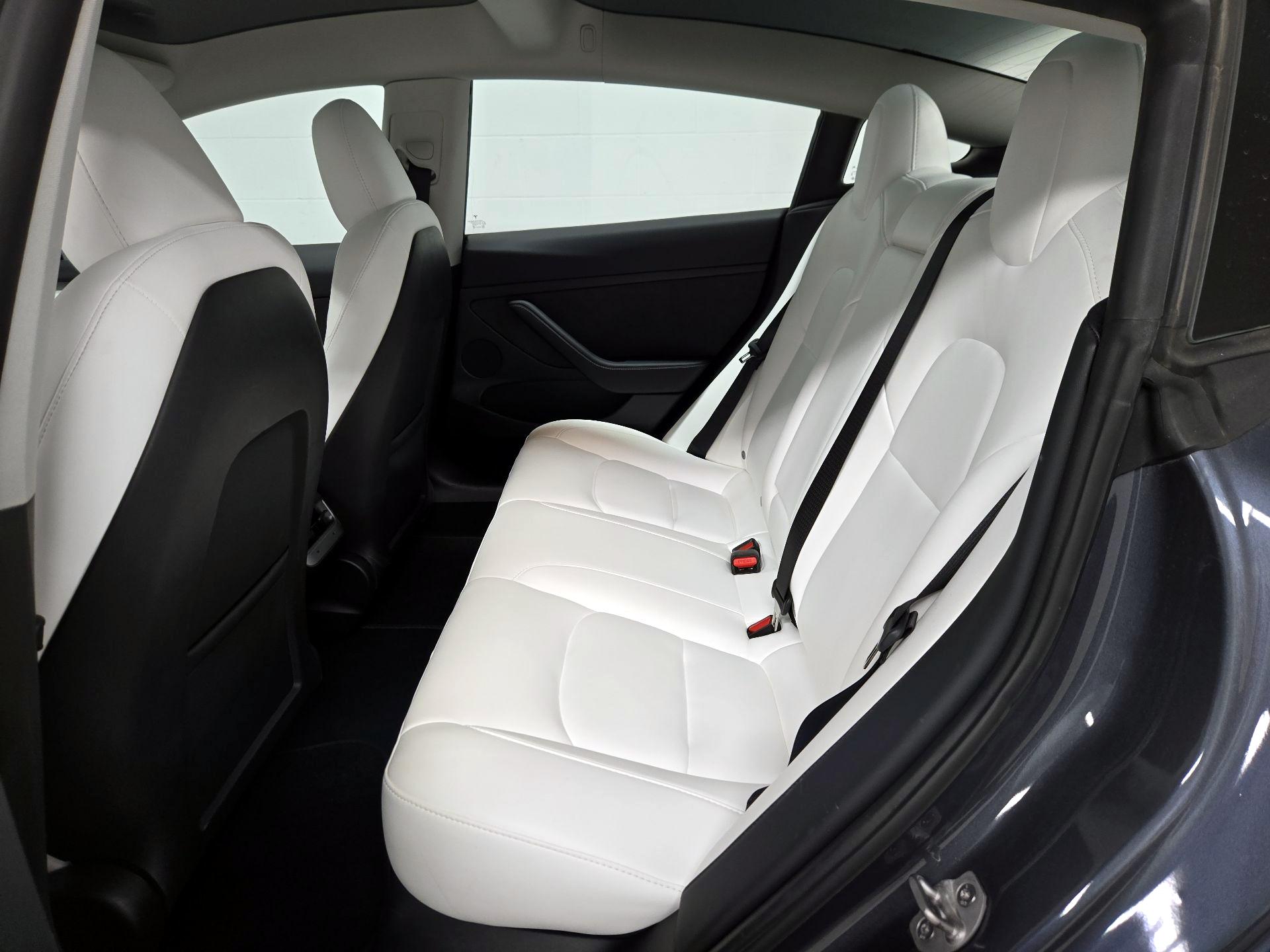Thumbnail: 2023 Tesla Model 3 - 20