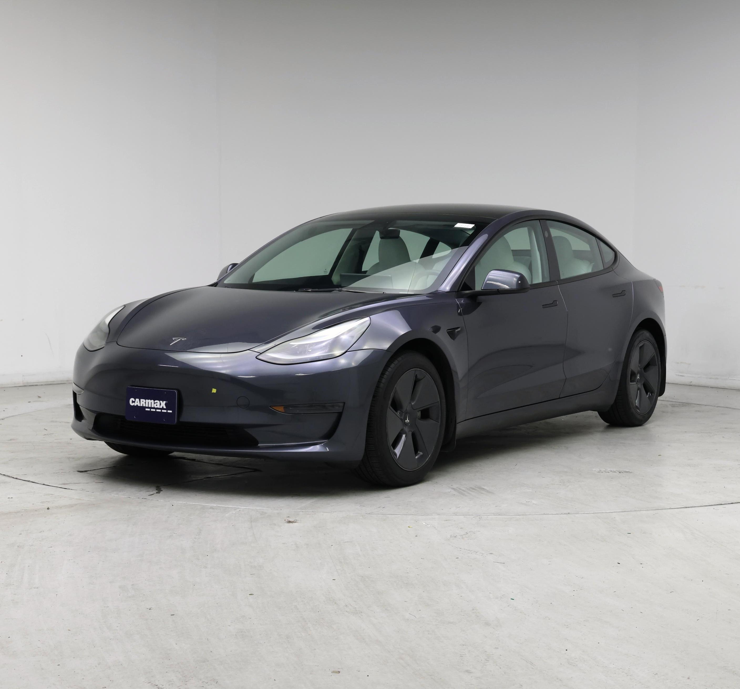 Thumbnail: 2023 Tesla Model 3 - 4
