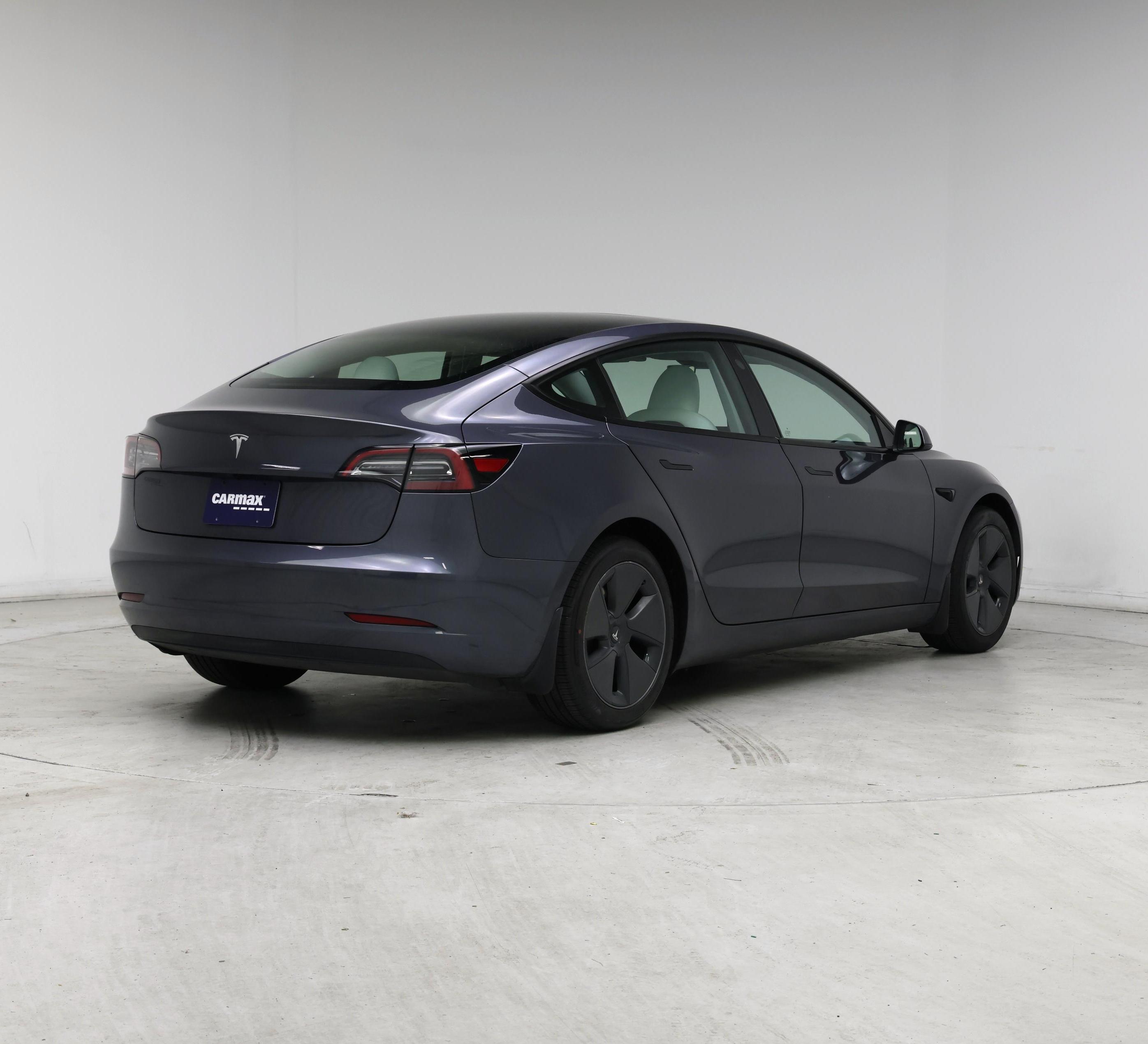 Thumbnail: 2023 Tesla Model 3 - 8