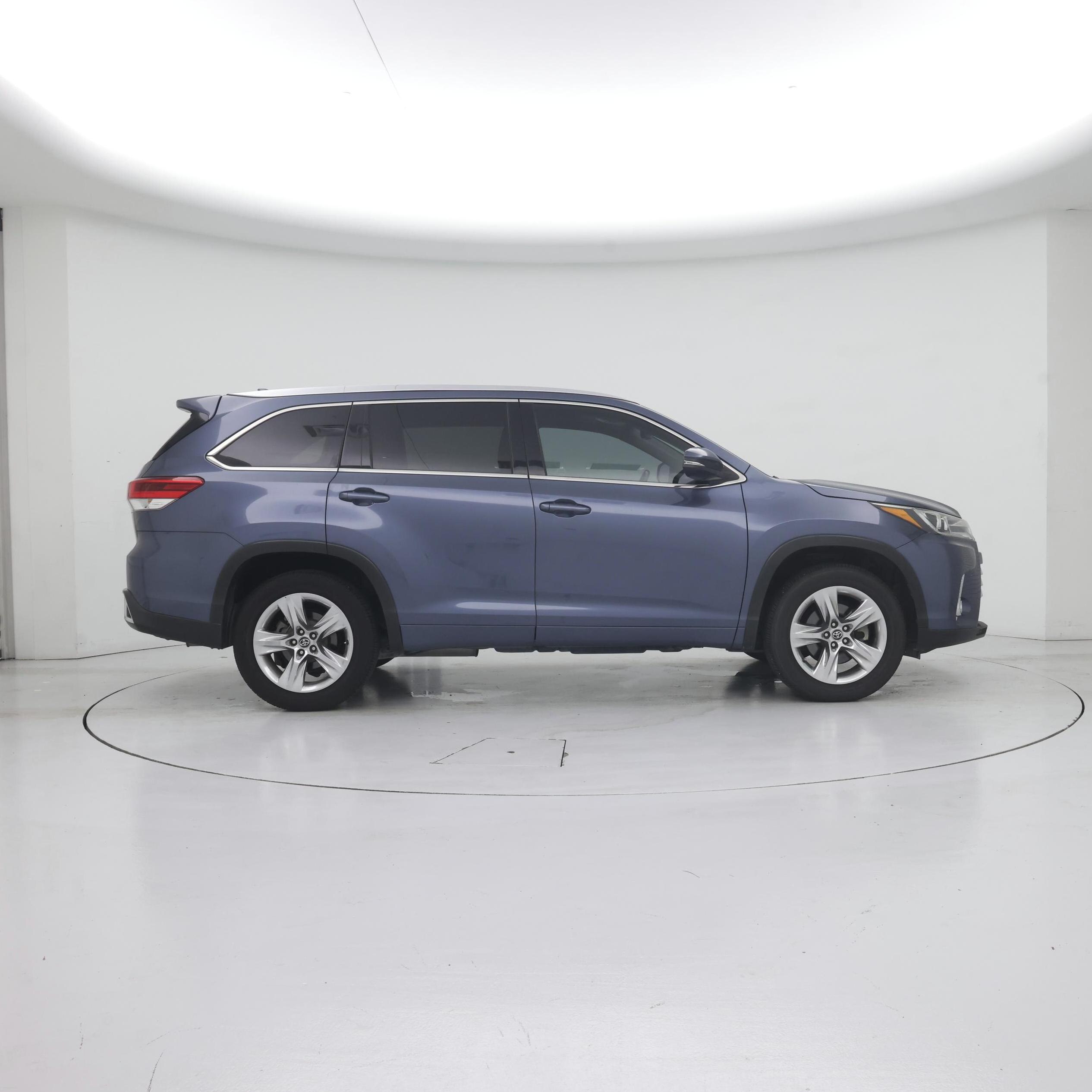 Thumbnail: 2018 Toyota Highlander - 7