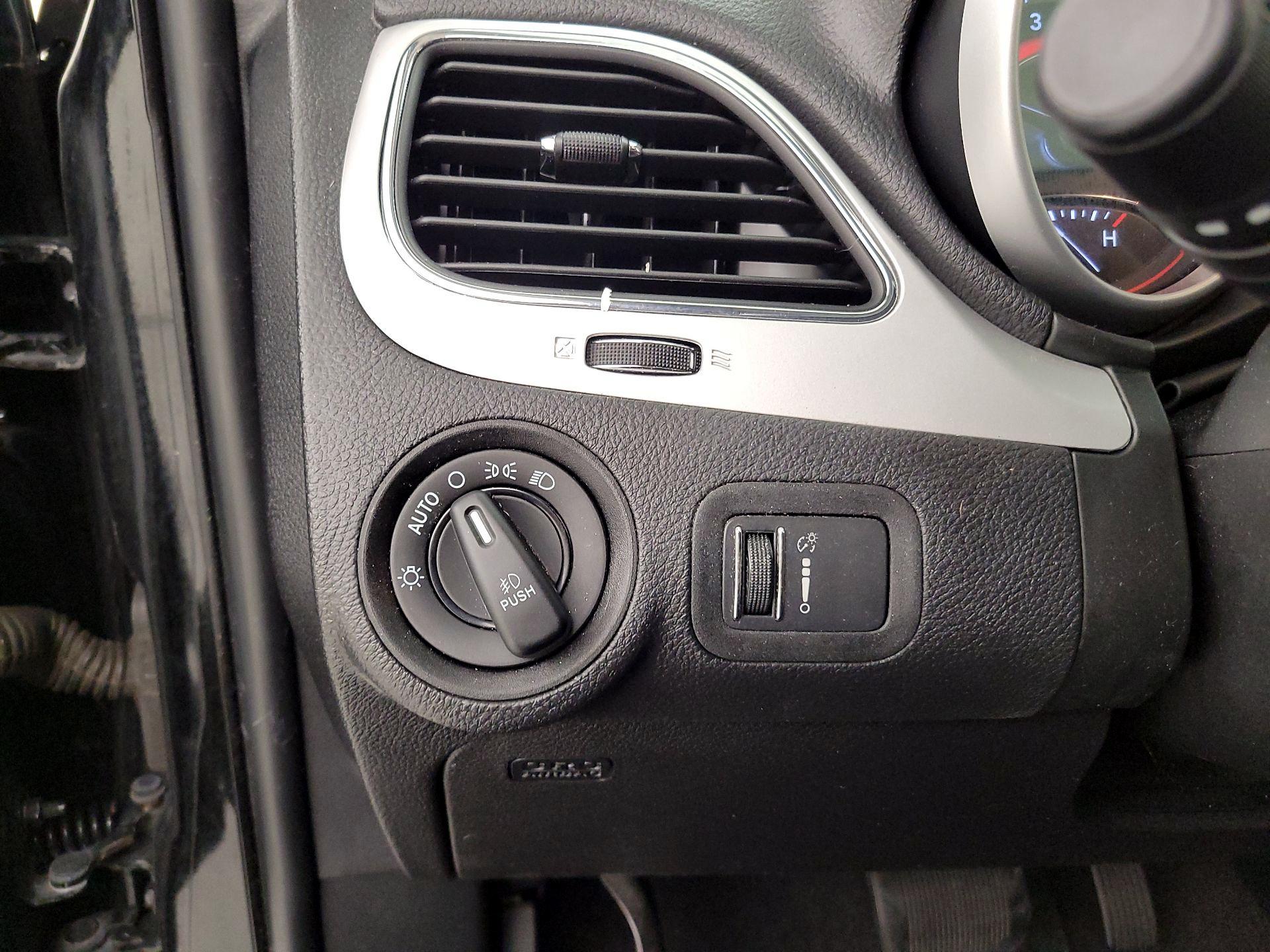 Thumbnail: 2019 Dodge Journey - 13