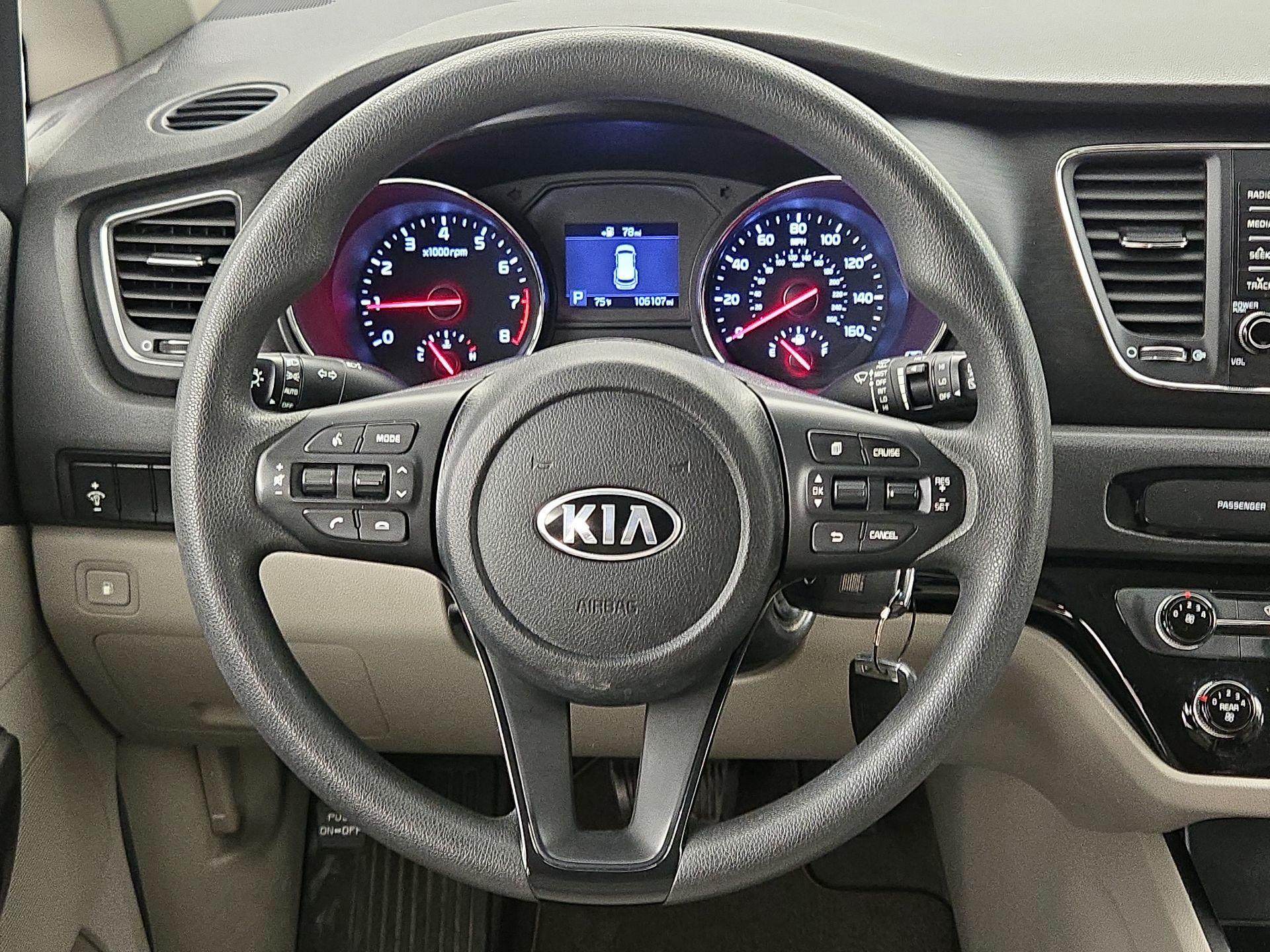 Thumbnail: 2019 Kia Sedona - 10