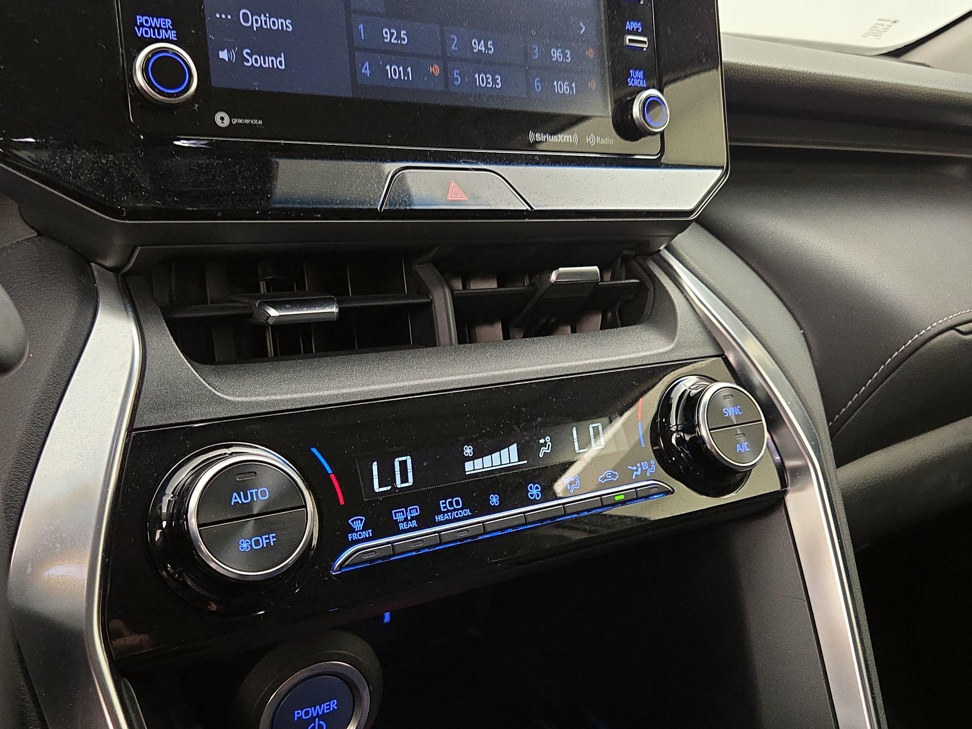 Thumbnail: 2021 Toyota Venza - 16