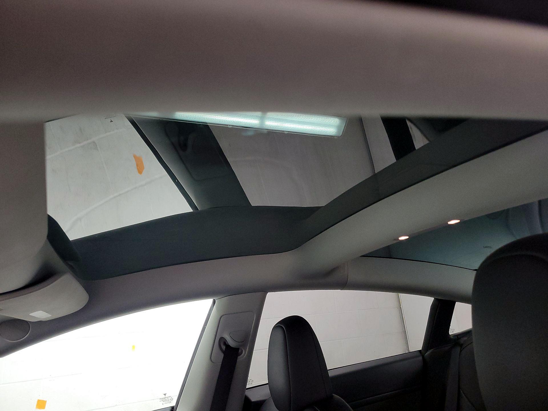 Thumbnail: 2023 Tesla Model 3 - 16