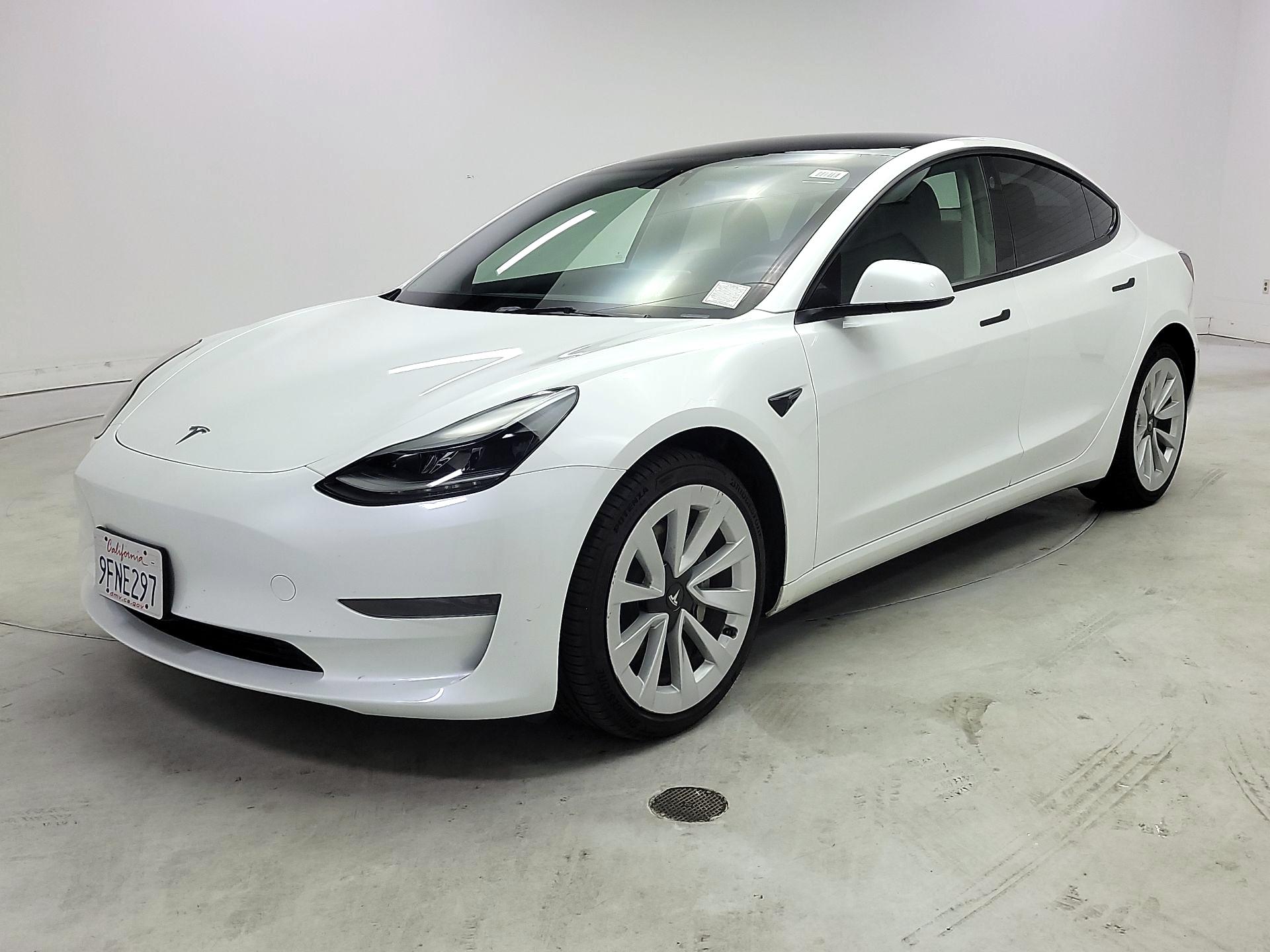 Thumbnail: 2023 Tesla Model 3 - 3