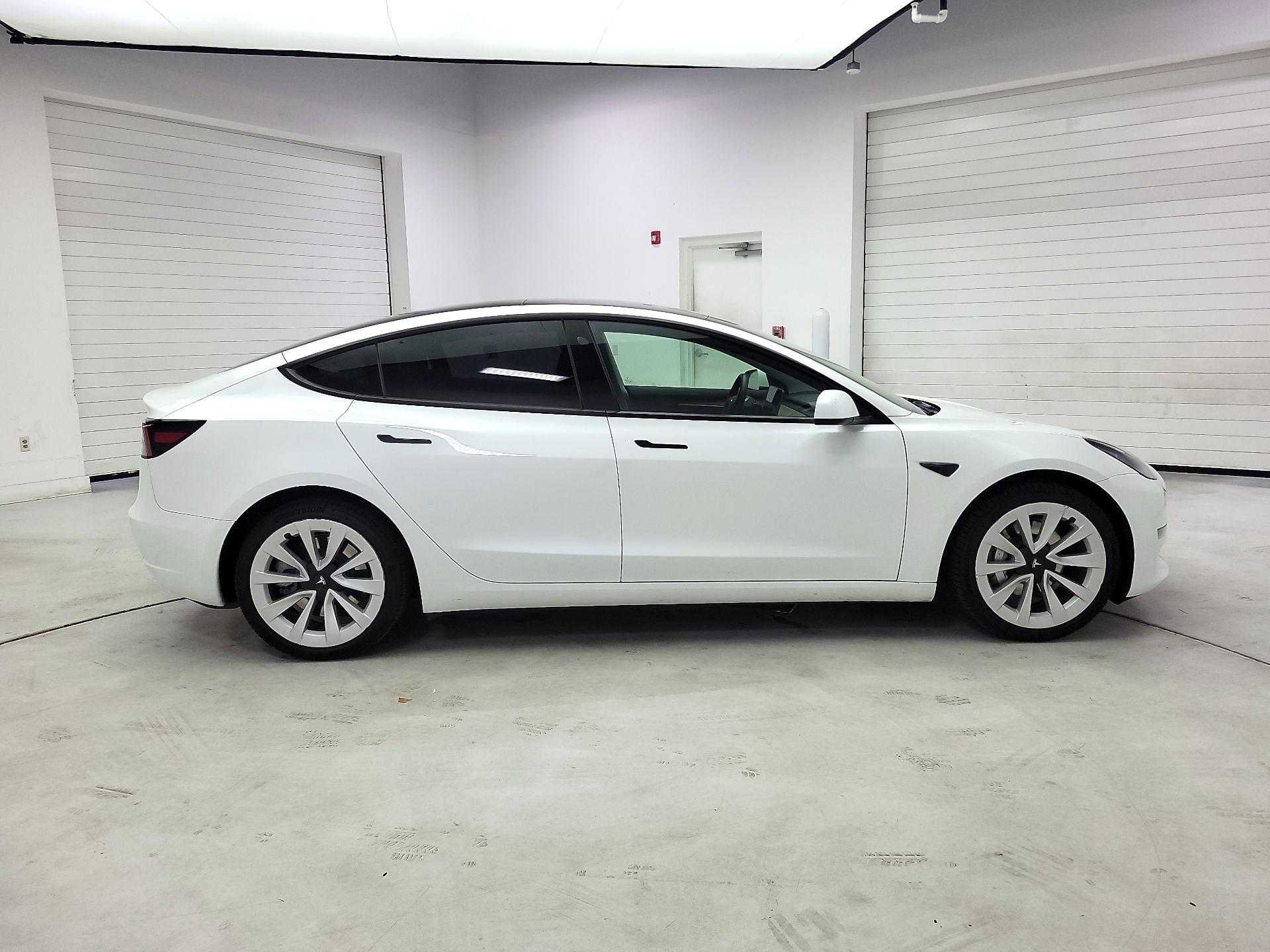 Thumbnail: 2023 Tesla Model 3 - 4