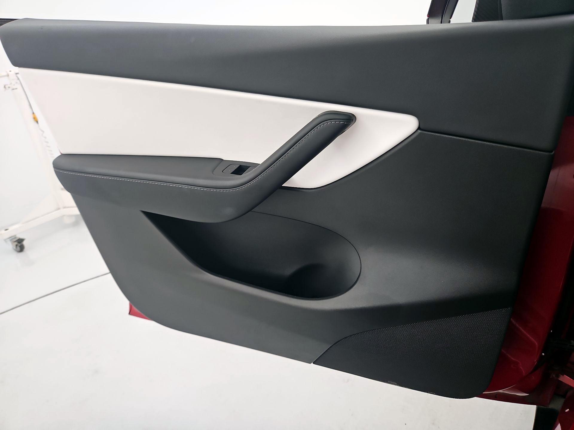 Thumbnail: 2022 Tesla Model Y - 12