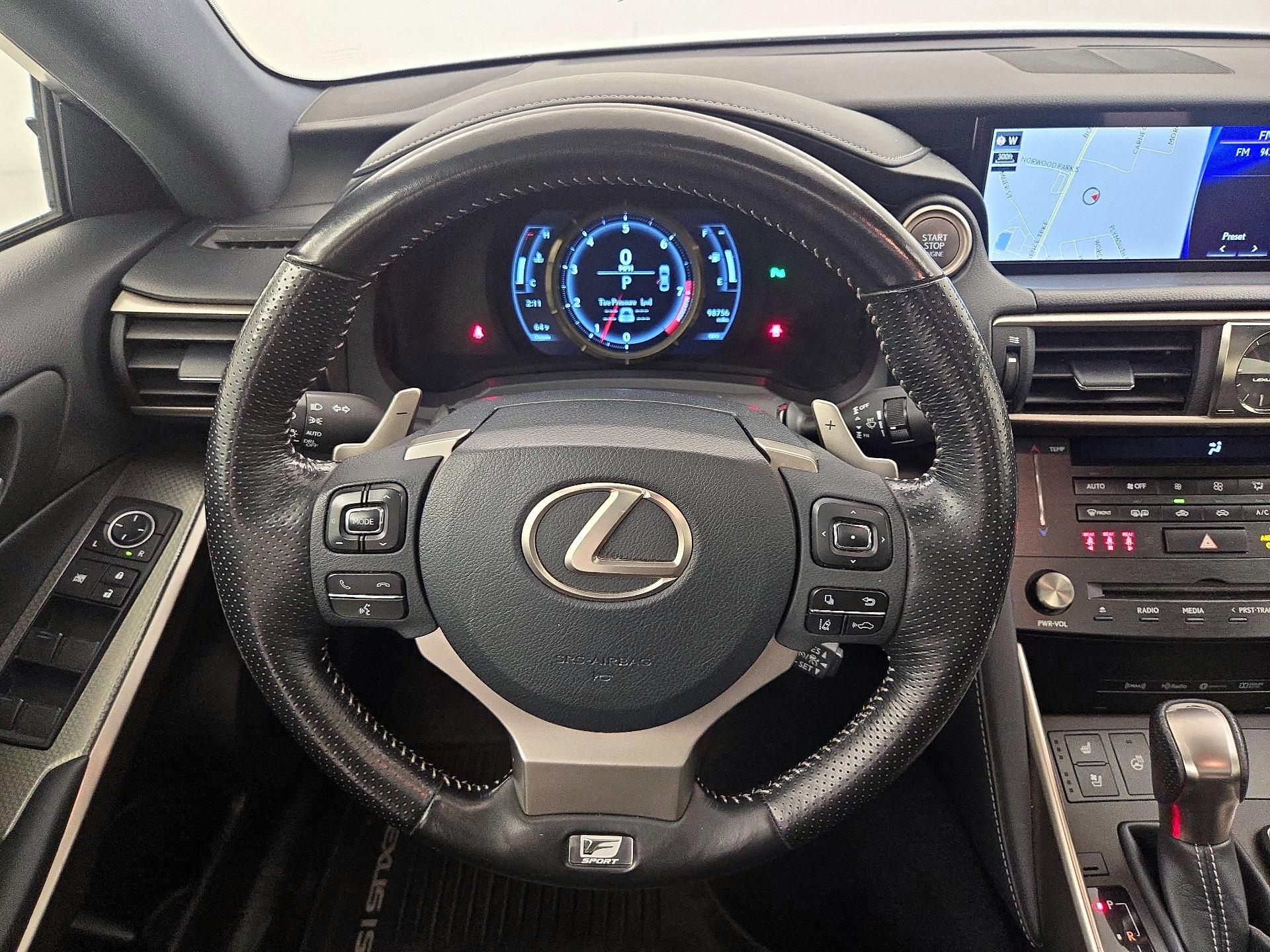 Thumbnail: 2018 Lexus IS - 10