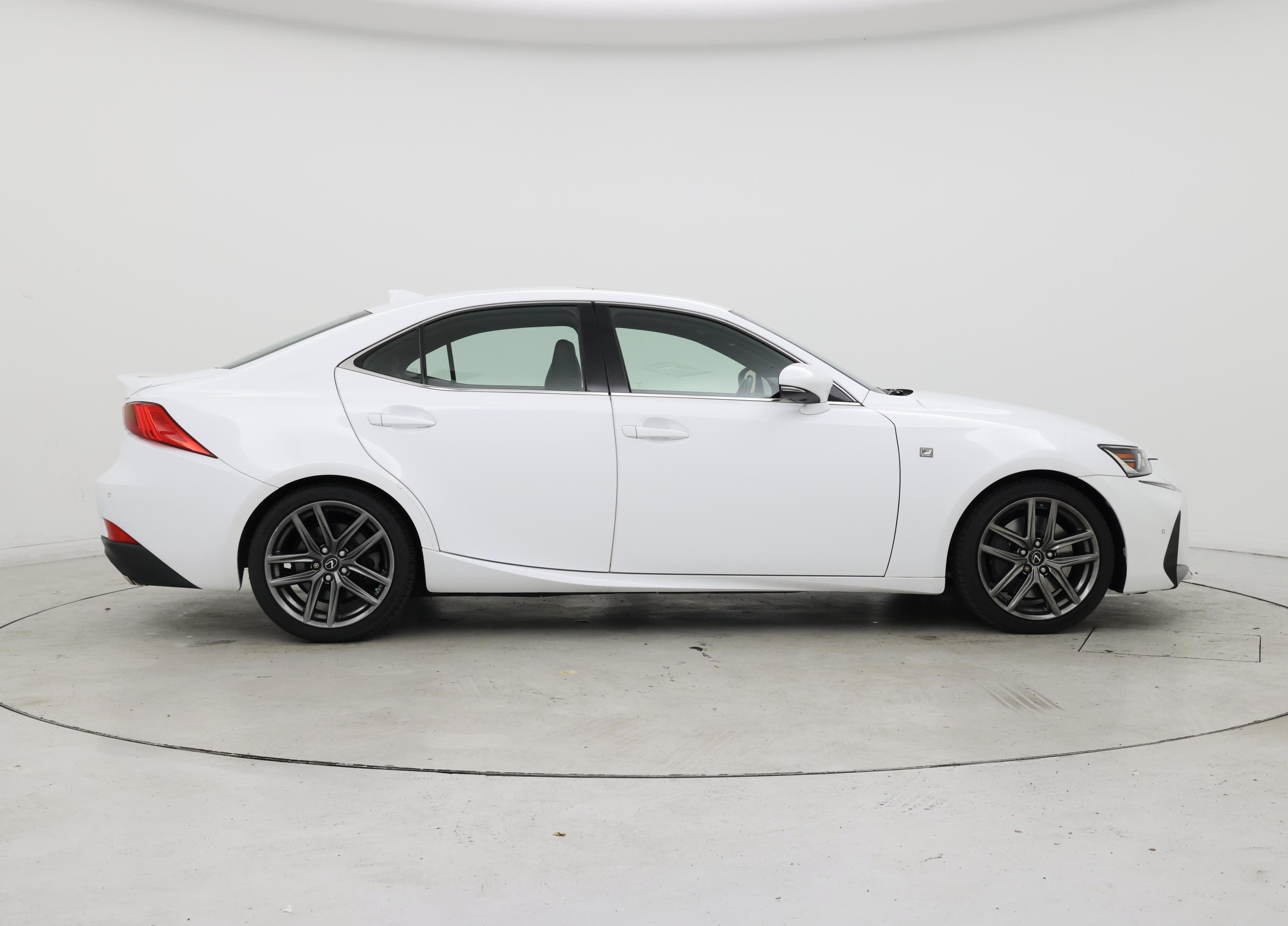 Thumbnail: 2018 Lexus IS - 7