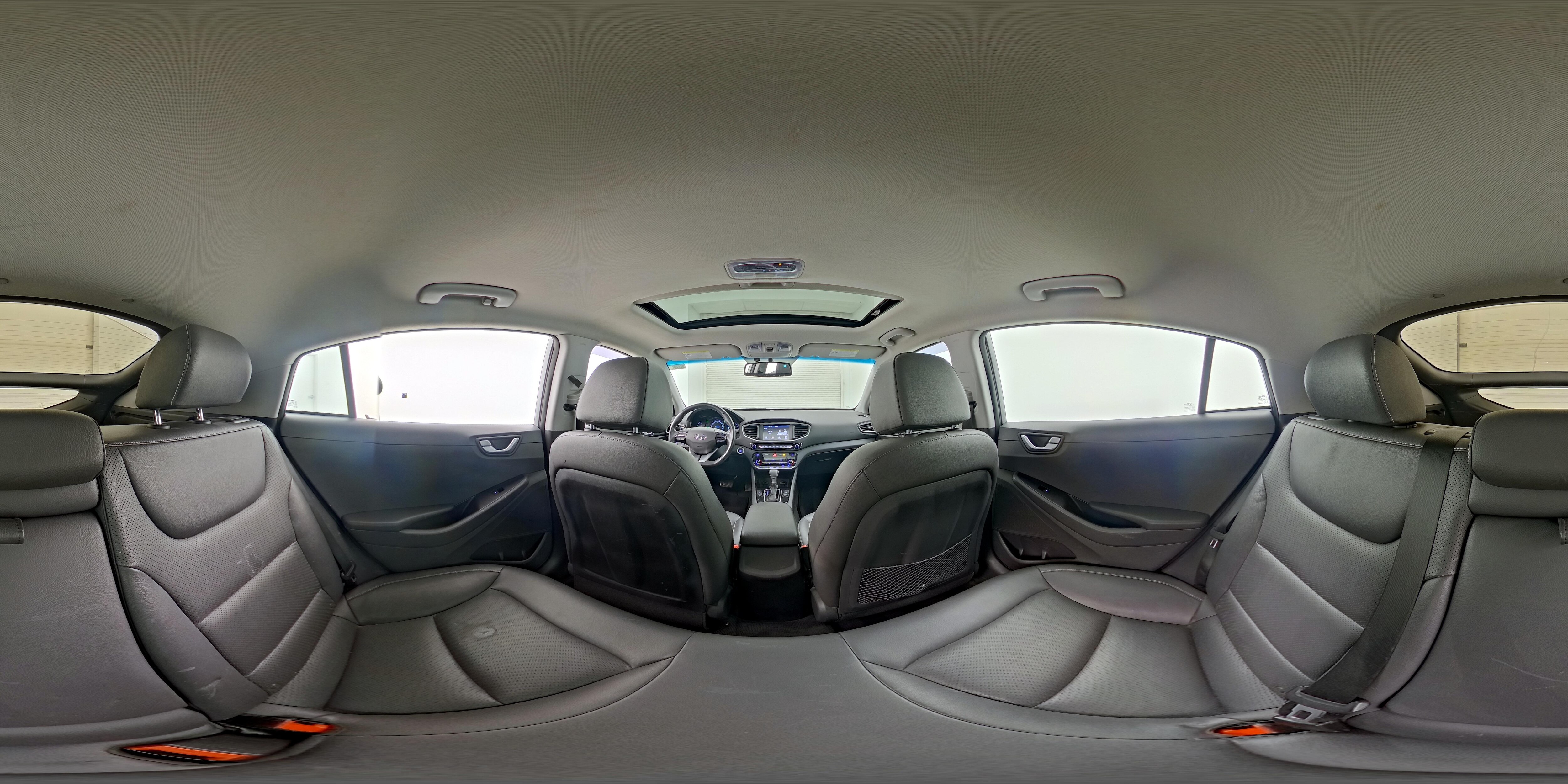 2018 Hyundai IONIQ Limited - Photo 26