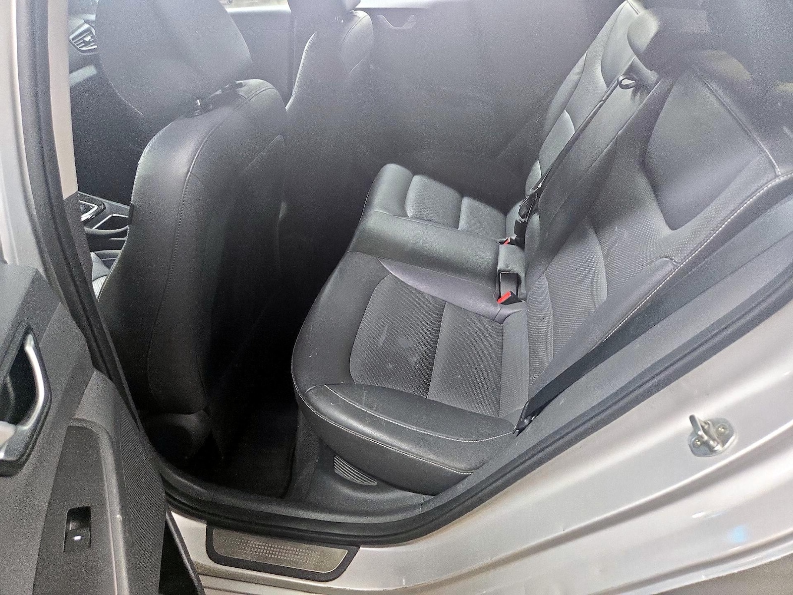 2018 Hyundai IONIQ Limited - Photo 21