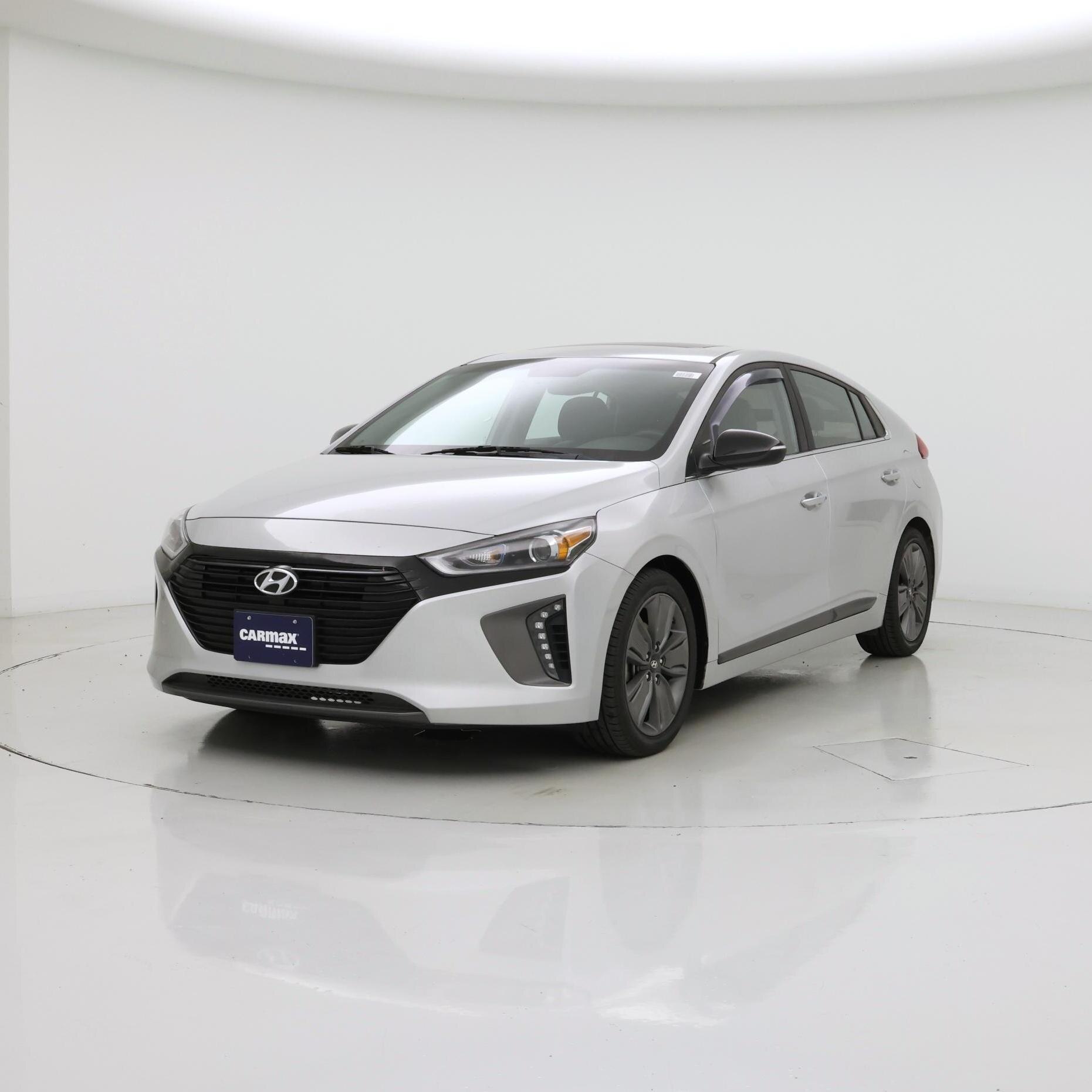 Thumbnail: 2018 Hyundai Ioniq - 4