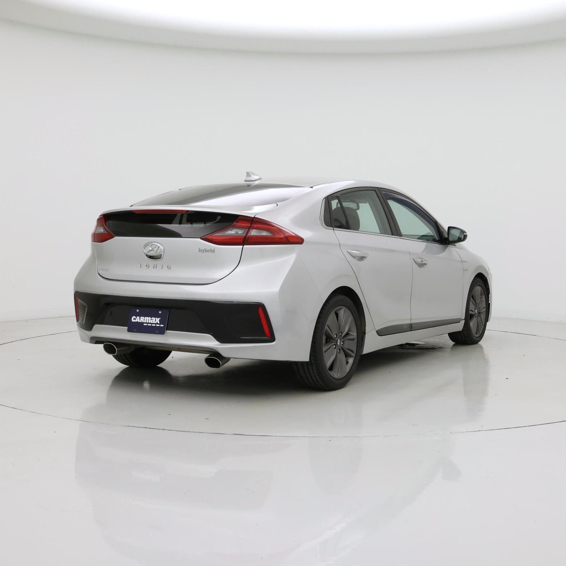 Thumbnail: 2018 Hyundai Ioniq - 8
