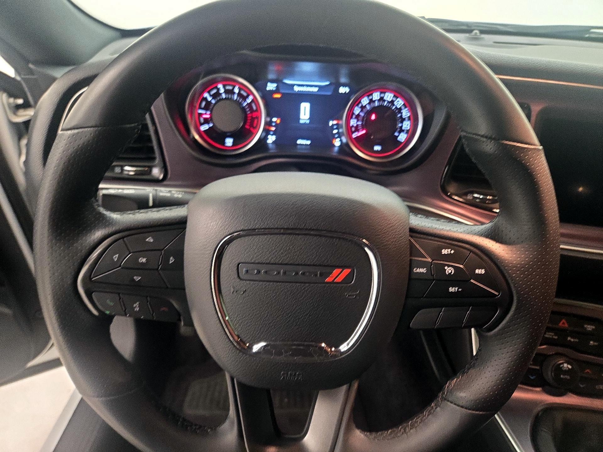 Thumbnail: 2018 Dodge Challenger - 10