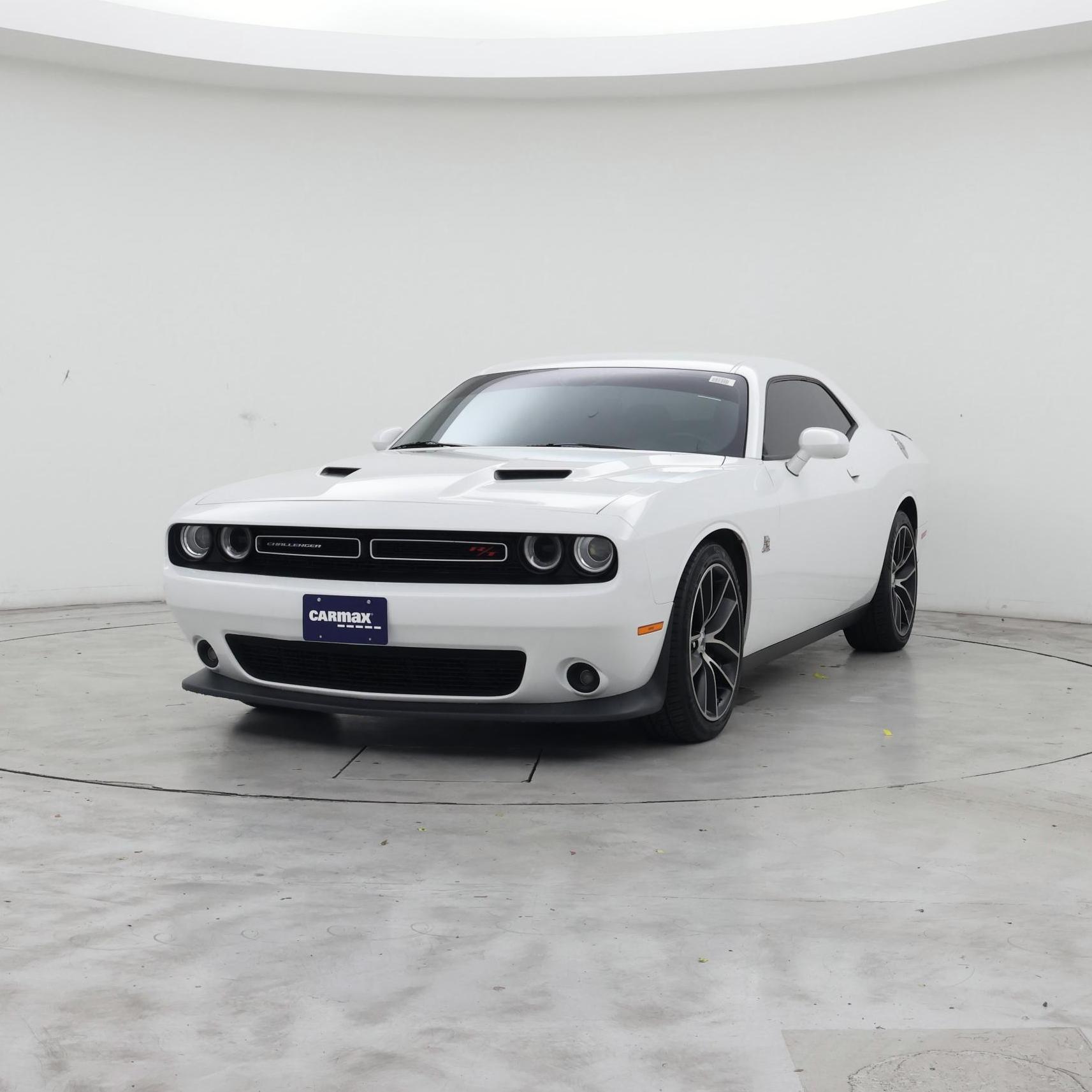 Thumbnail: 2018 Dodge Challenger - 4