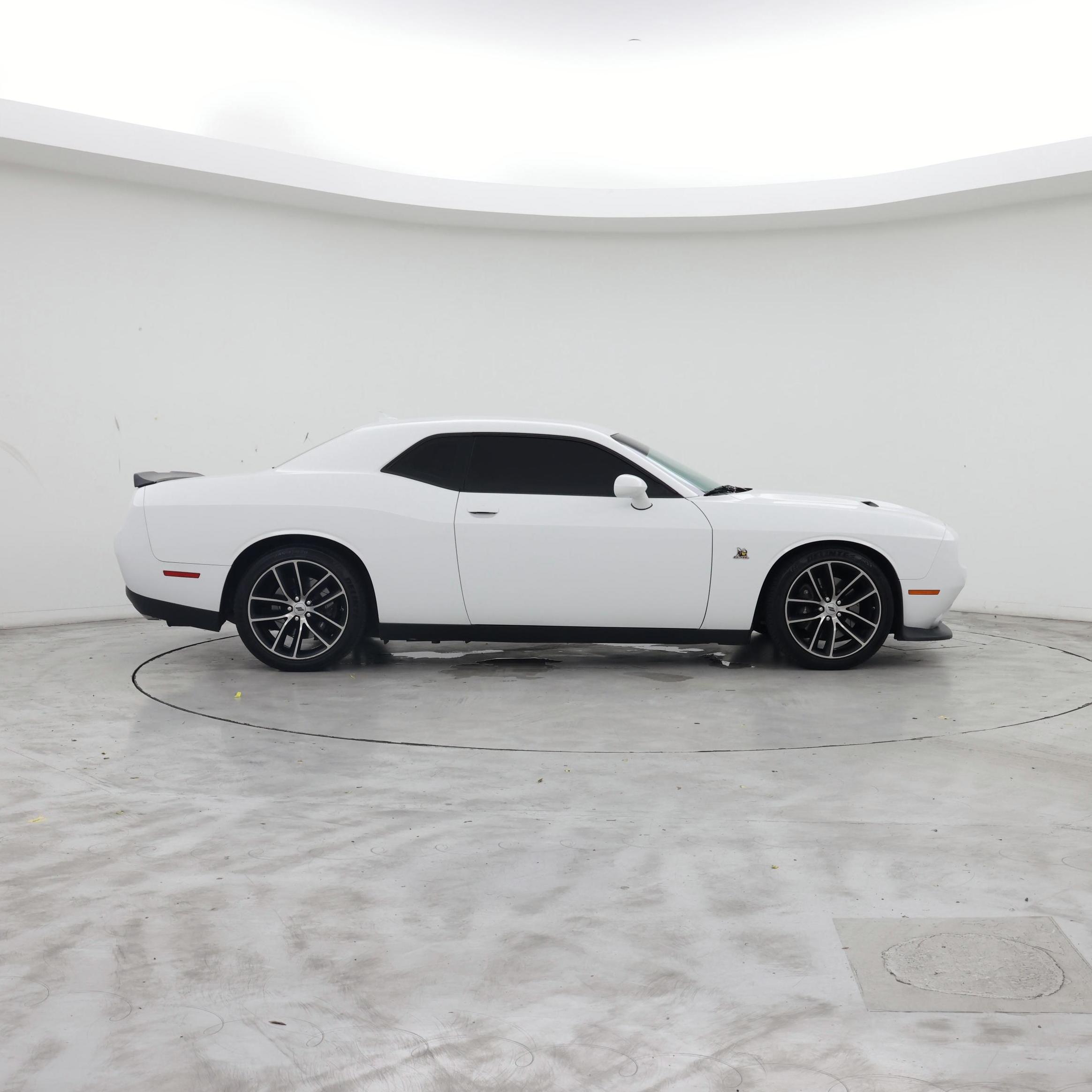 Thumbnail: 2018 Dodge Challenger - 7