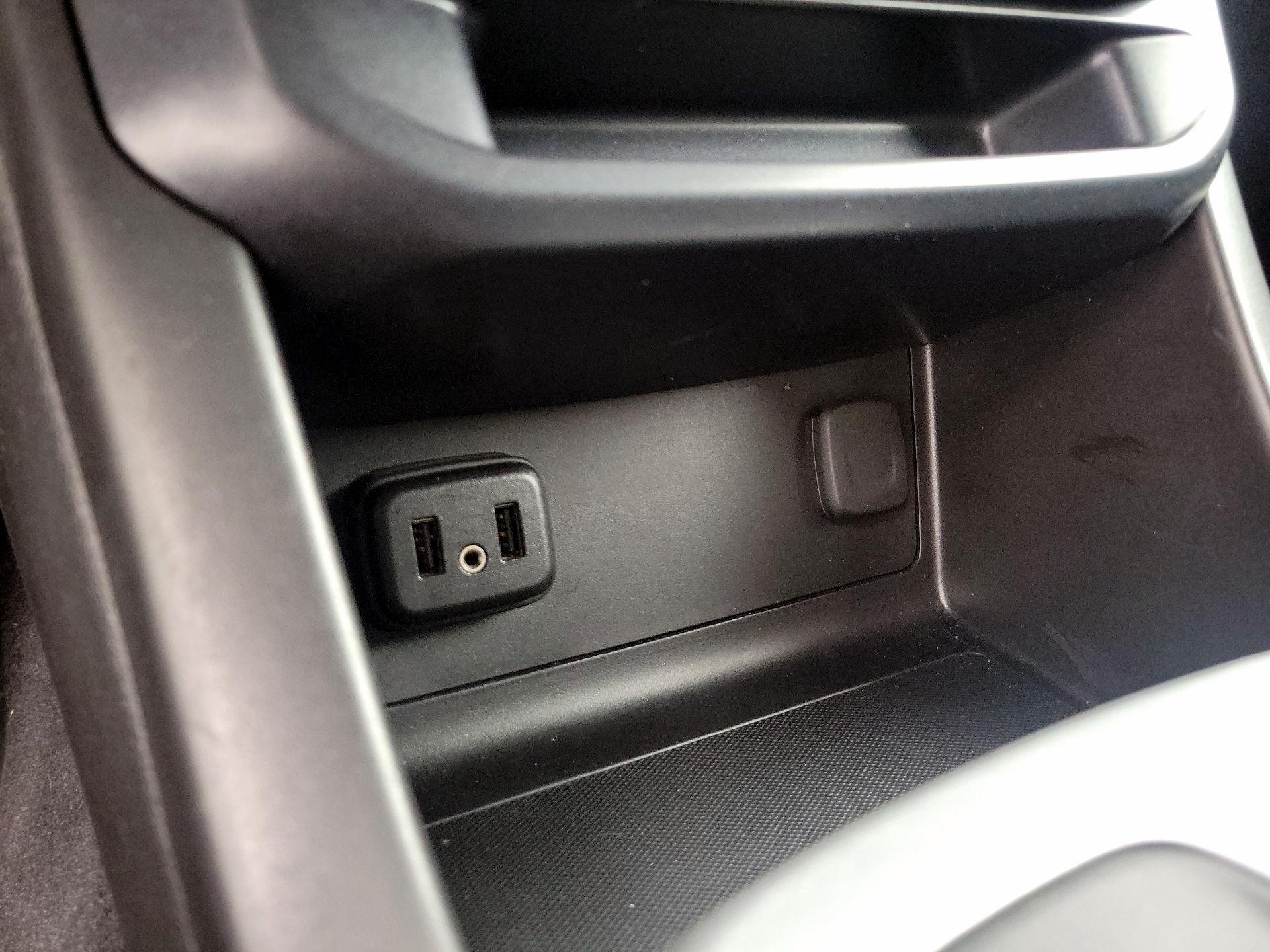 Thumbnail: 2019 Chevrolet Colorado - 18