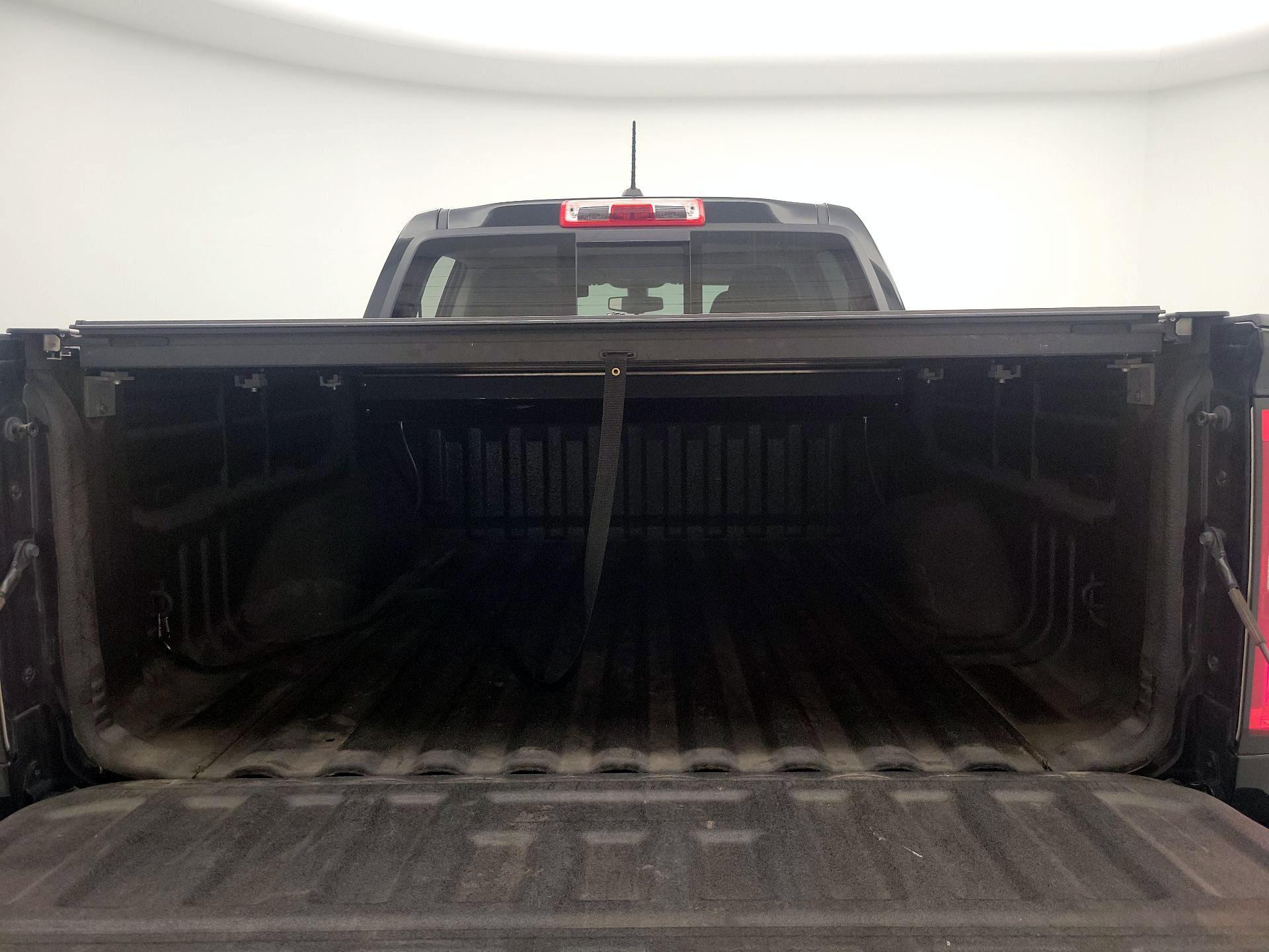 Thumbnail: 2019 Chevrolet Colorado - 20