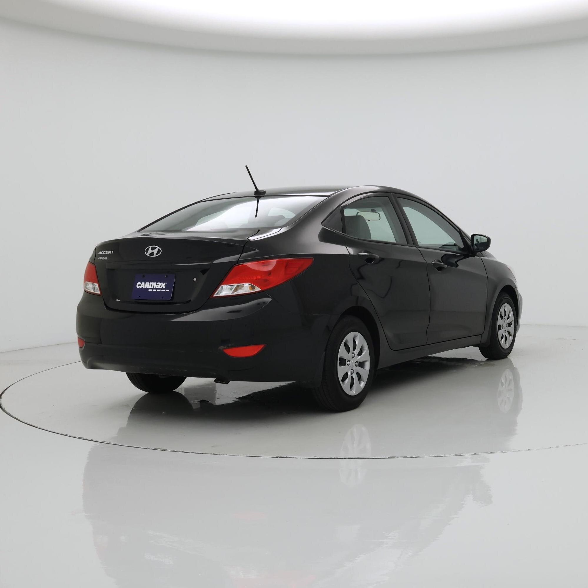 Thumbnail: 2017 Hyundai Accent - 8