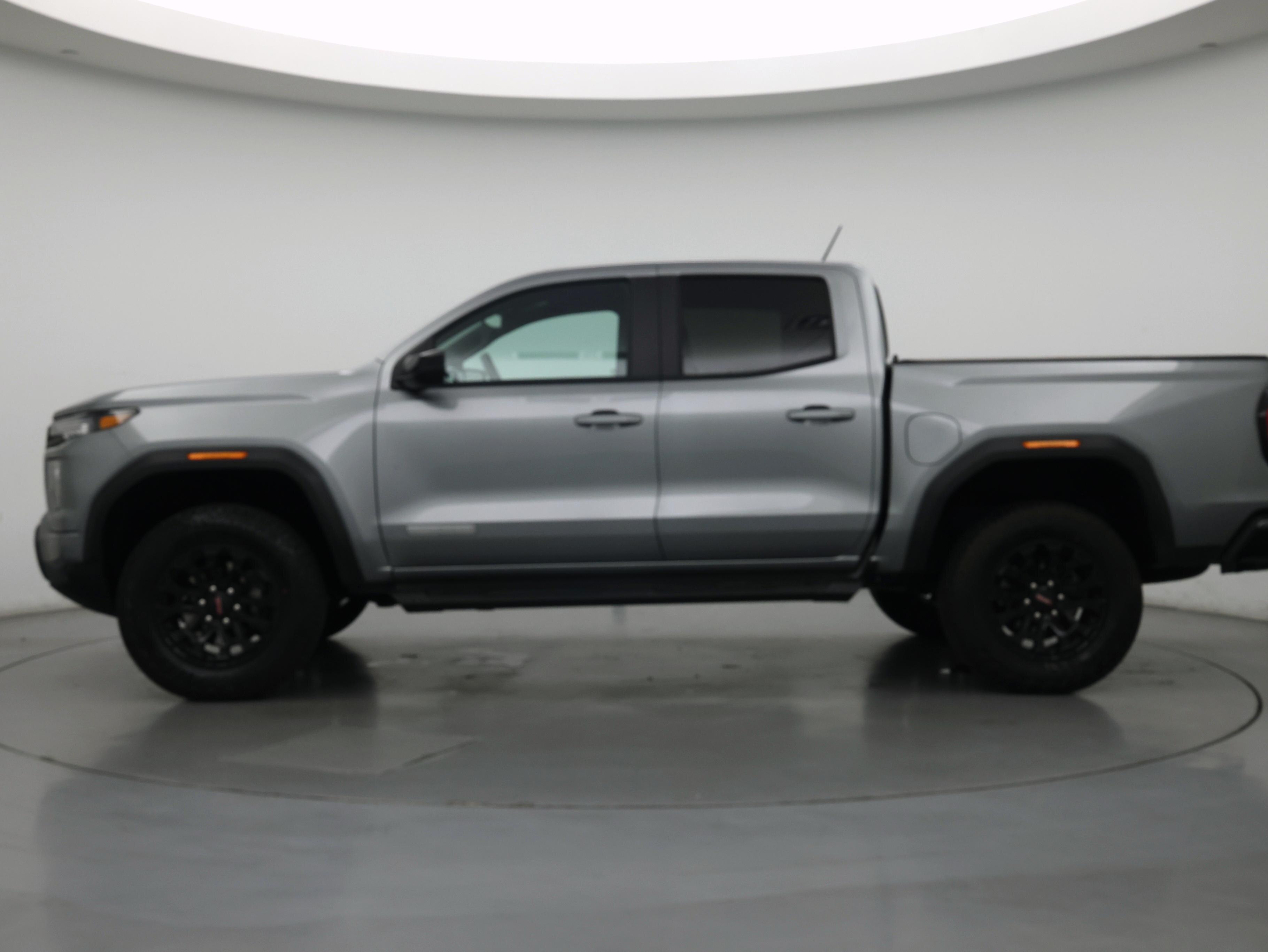 Thumbnail: 2026 GMC Canyon - 3